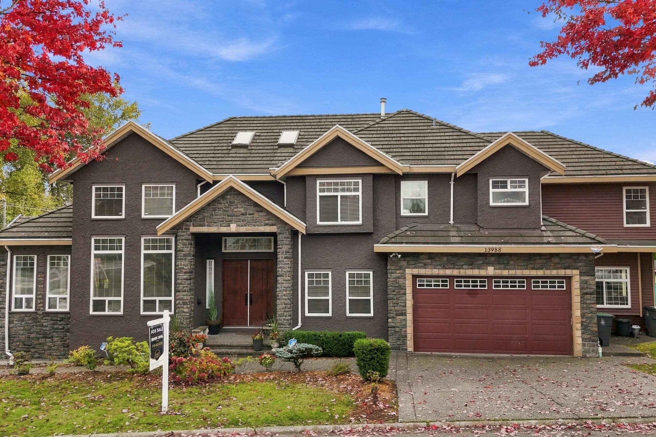 13988 89 Avenue, Surrey