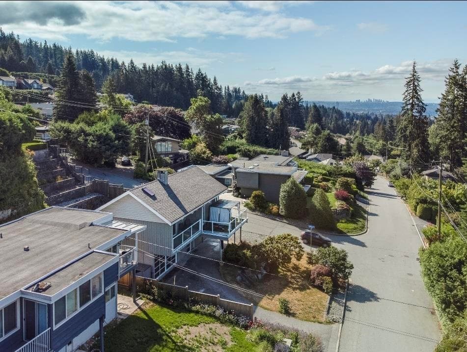 442 Monteray Avenue, North Vancouver