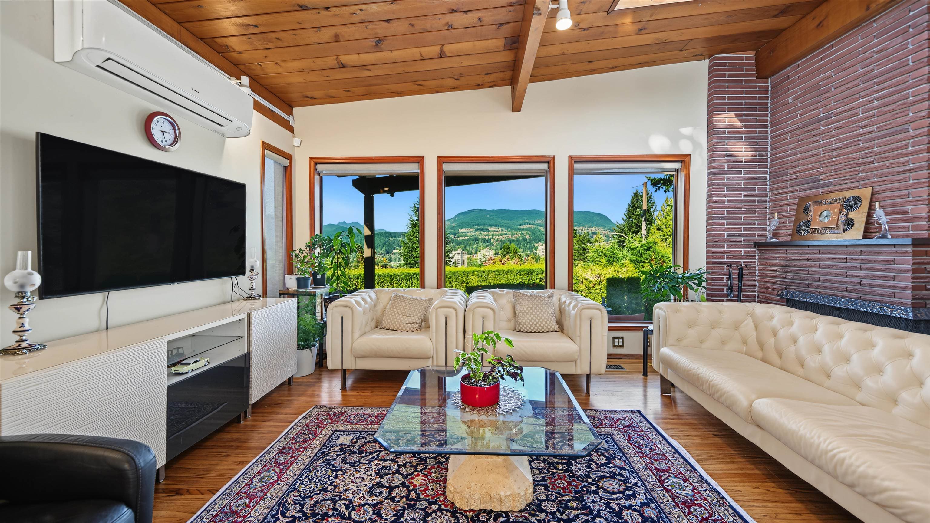 2206 Pinecrest Avenue, Coquitlam