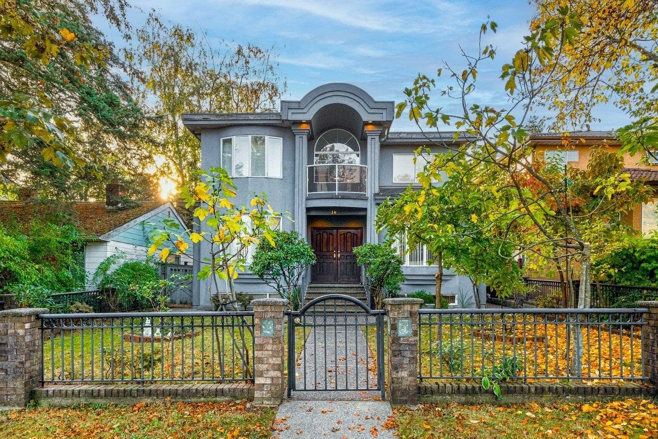 3895 Glendale Street, Vancouver
