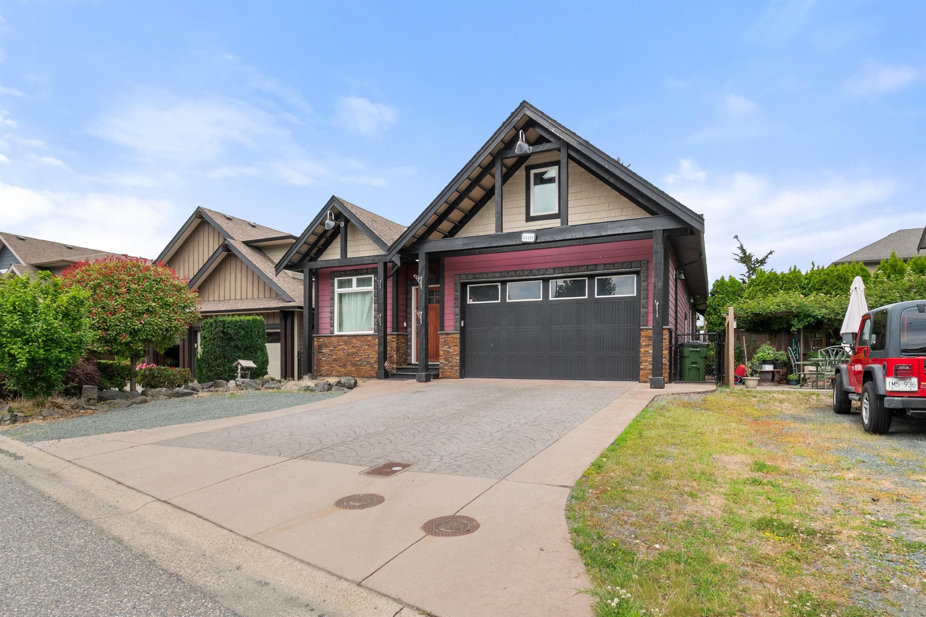 45419 Magdalena Place, Cultus Lake