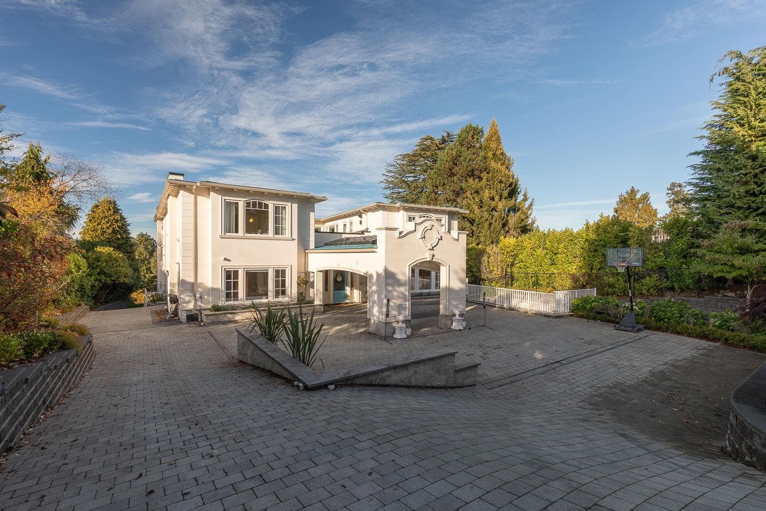 5747 Newton Wynd, Vancouver
