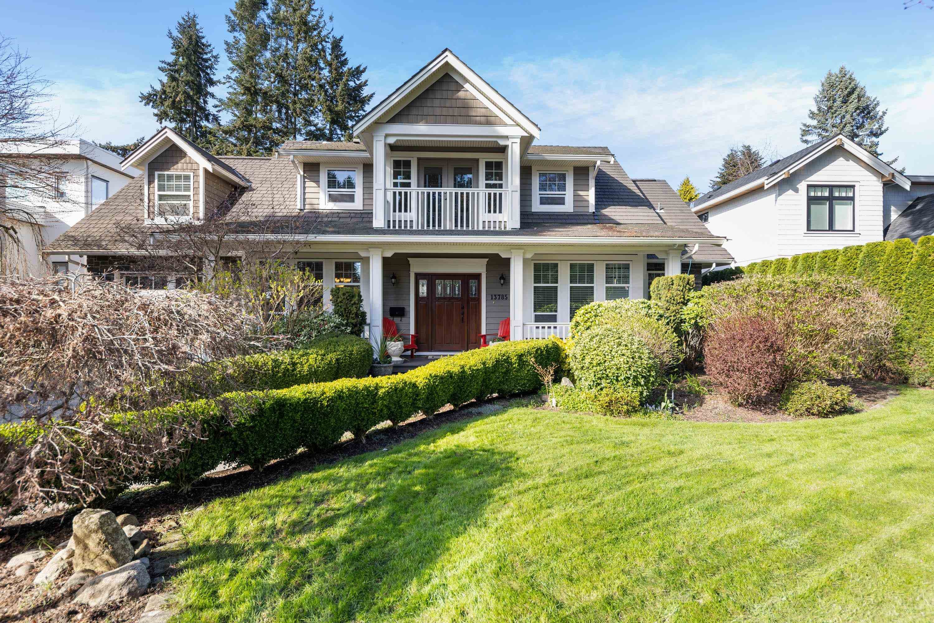13785 Marine Drive, White Rock