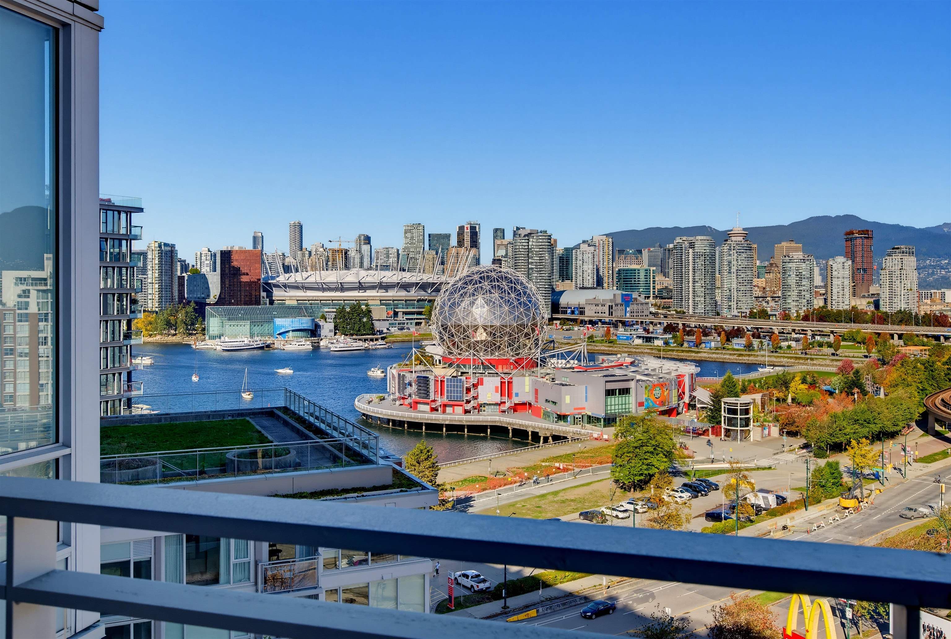 1711 - 1618 Quebec Street Street, Vancouver