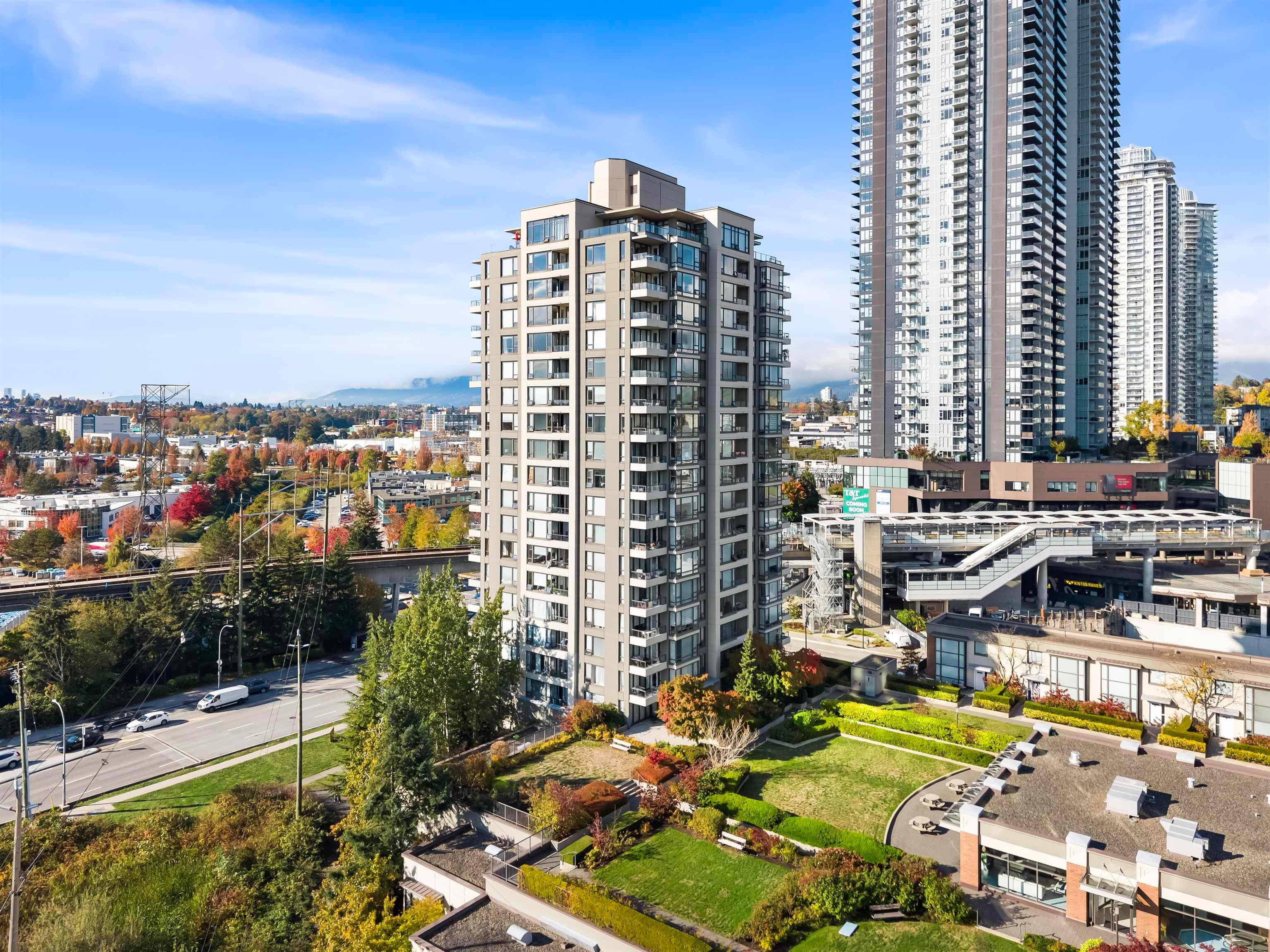 1807 - 4118 Dawson Street, Burnaby