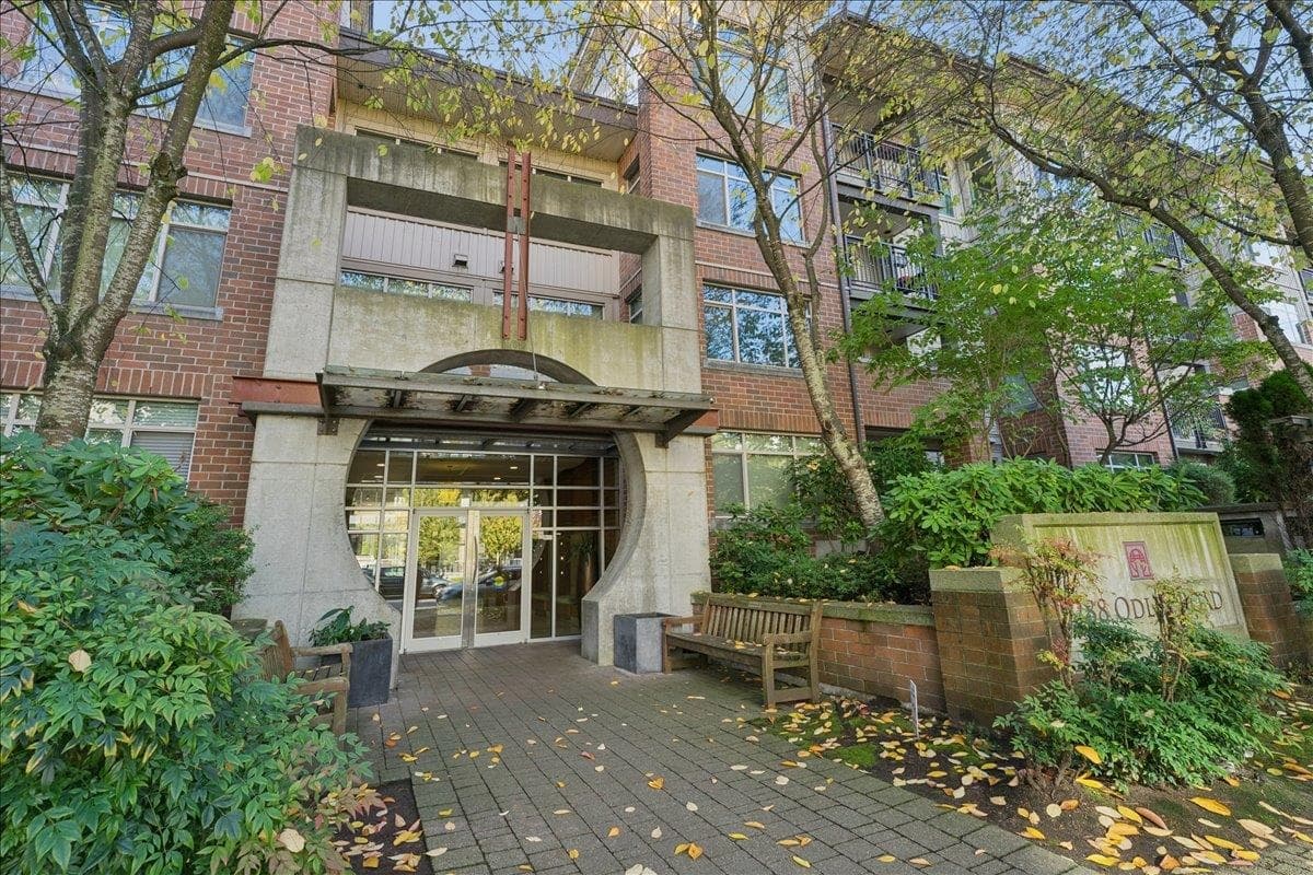 427 - 9288 Odlin Road, Richmond