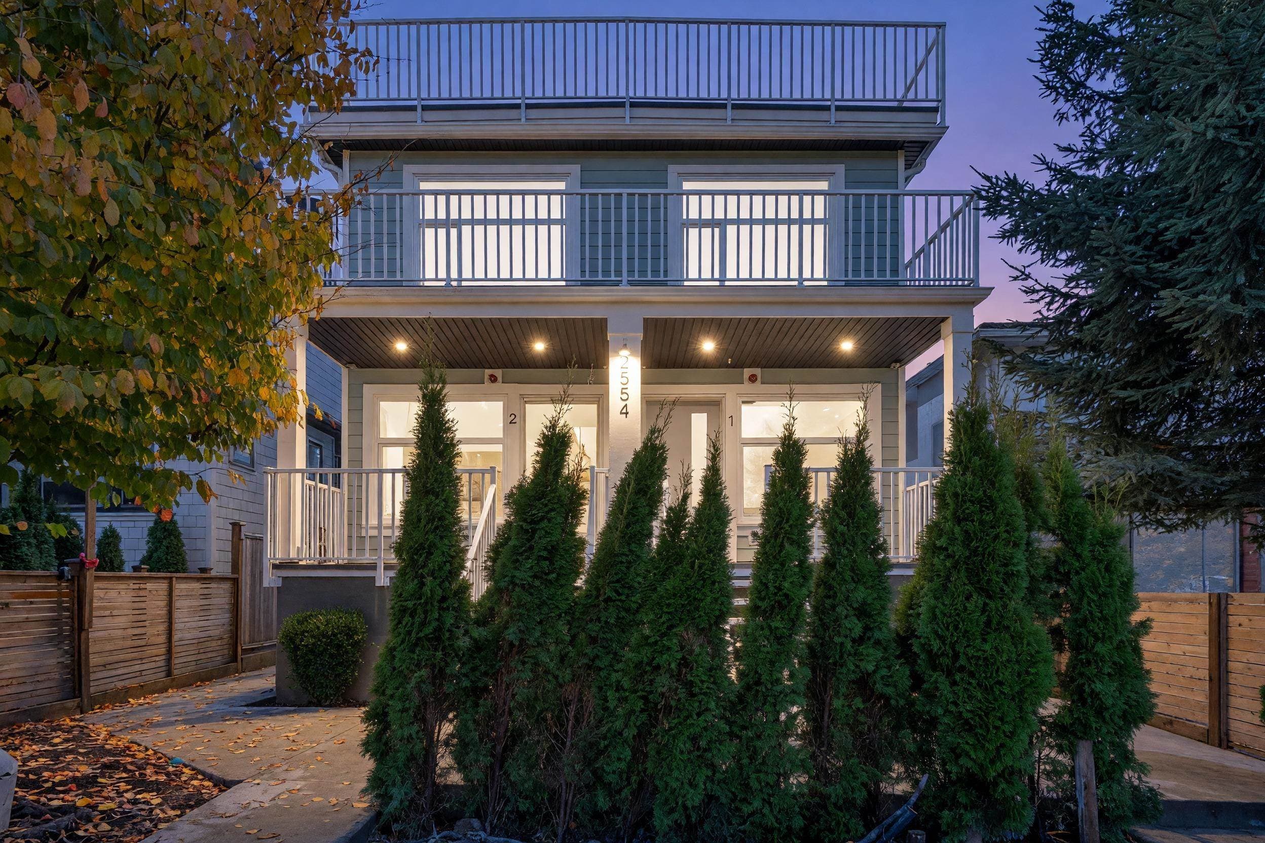 1 - 2554 Dundas Street, Vancouver