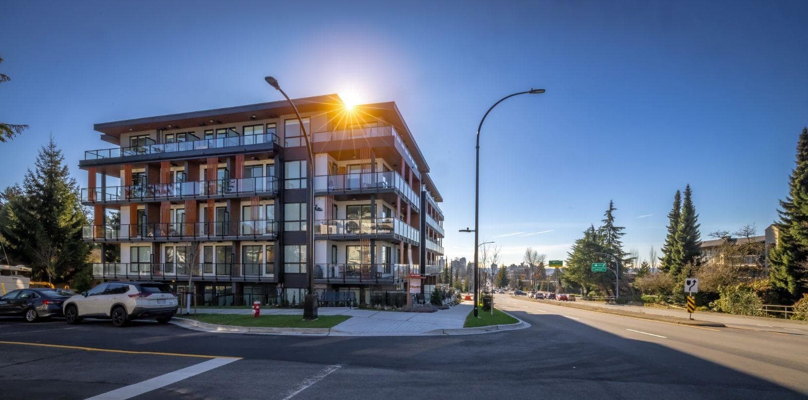 2590 Lonsdale Avenue, Vancouver