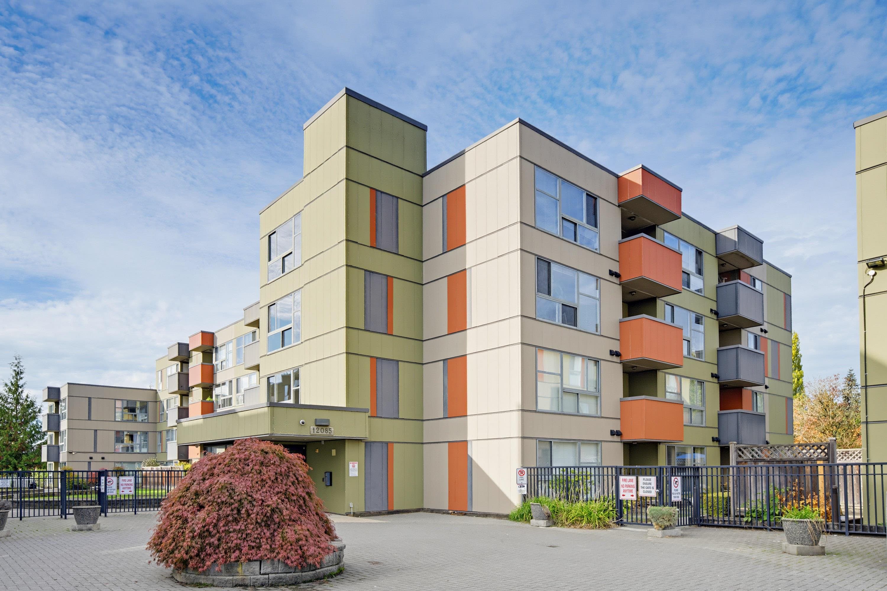 327 - 12085 228 Street, Maple Ridge