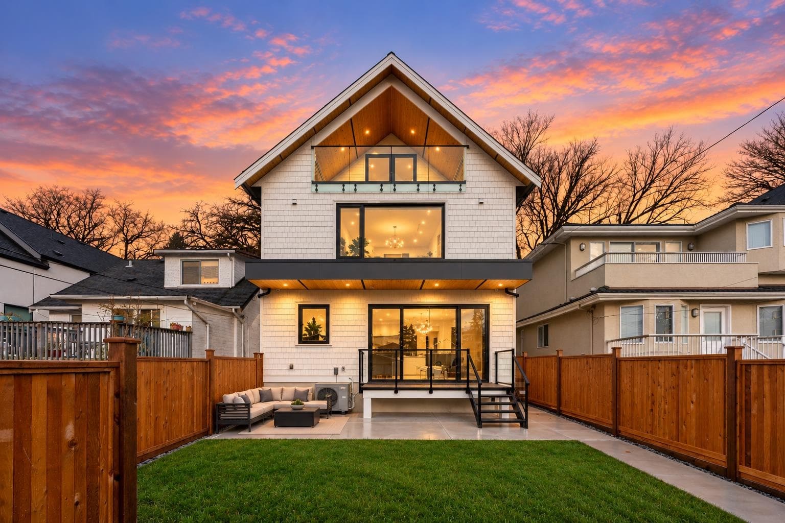 2 - 3218 W 38th Avenue, Vancouver