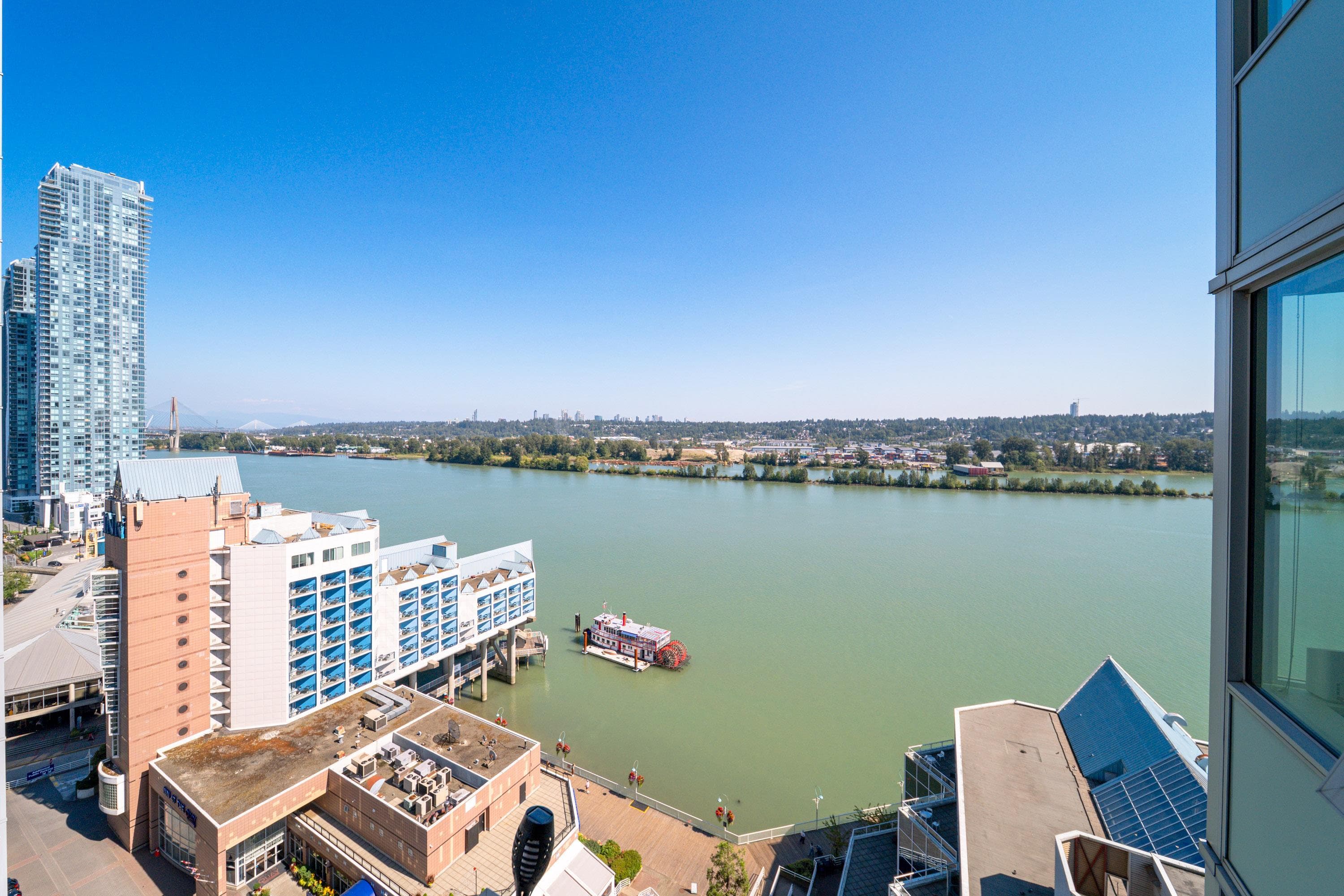 1709 - 988 Quayside Drive, New Westminster