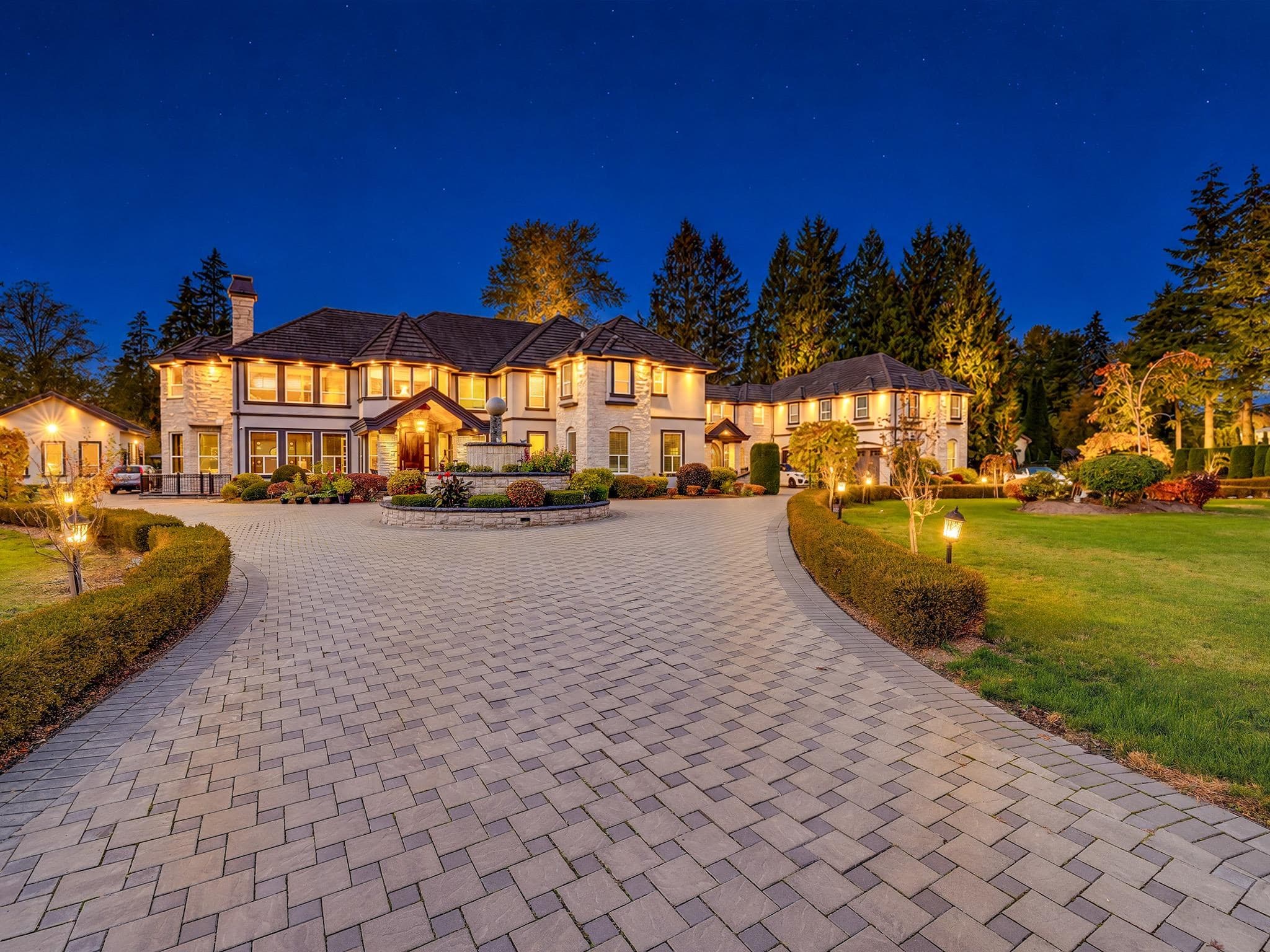 19185 84 Avenue, Surrey