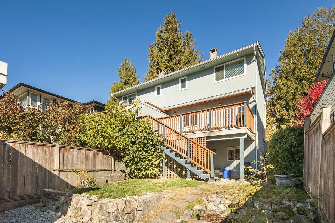355 E 4th Street, North Vancouver