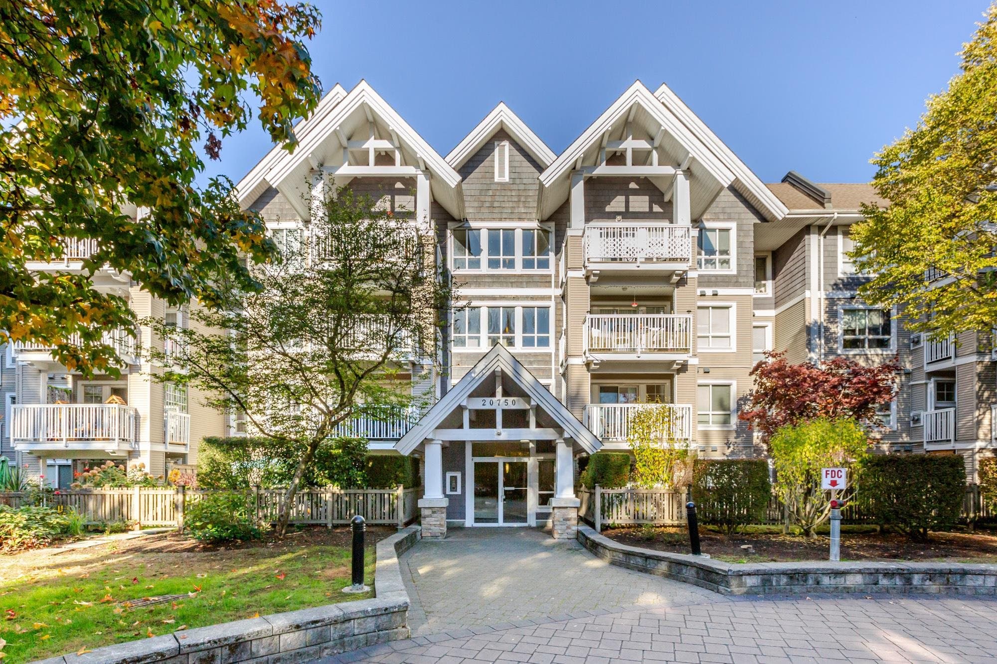 201 - 20750 Duncan Way, Langley