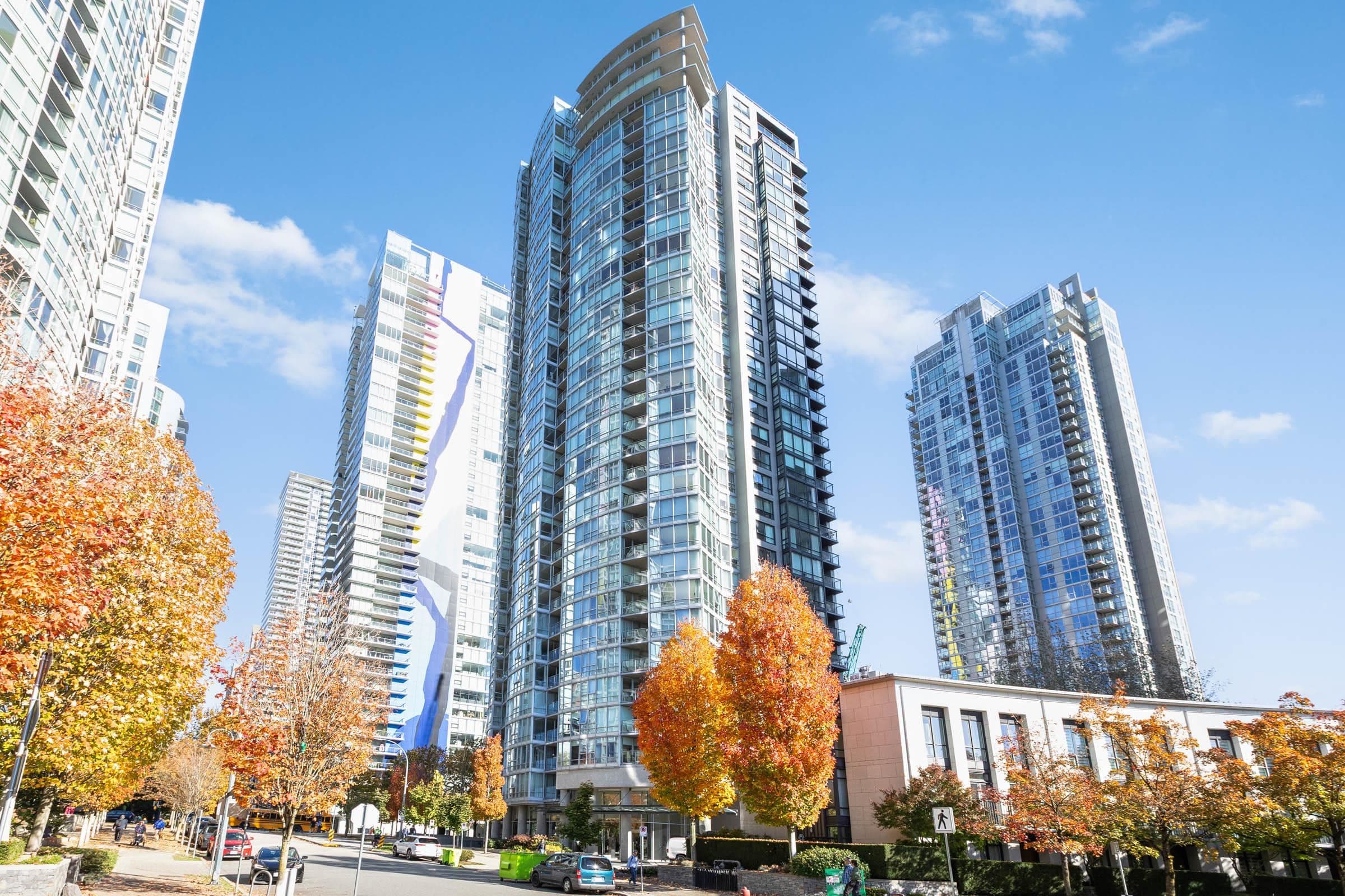 1906 - 1438 Richards Street, Vancouver