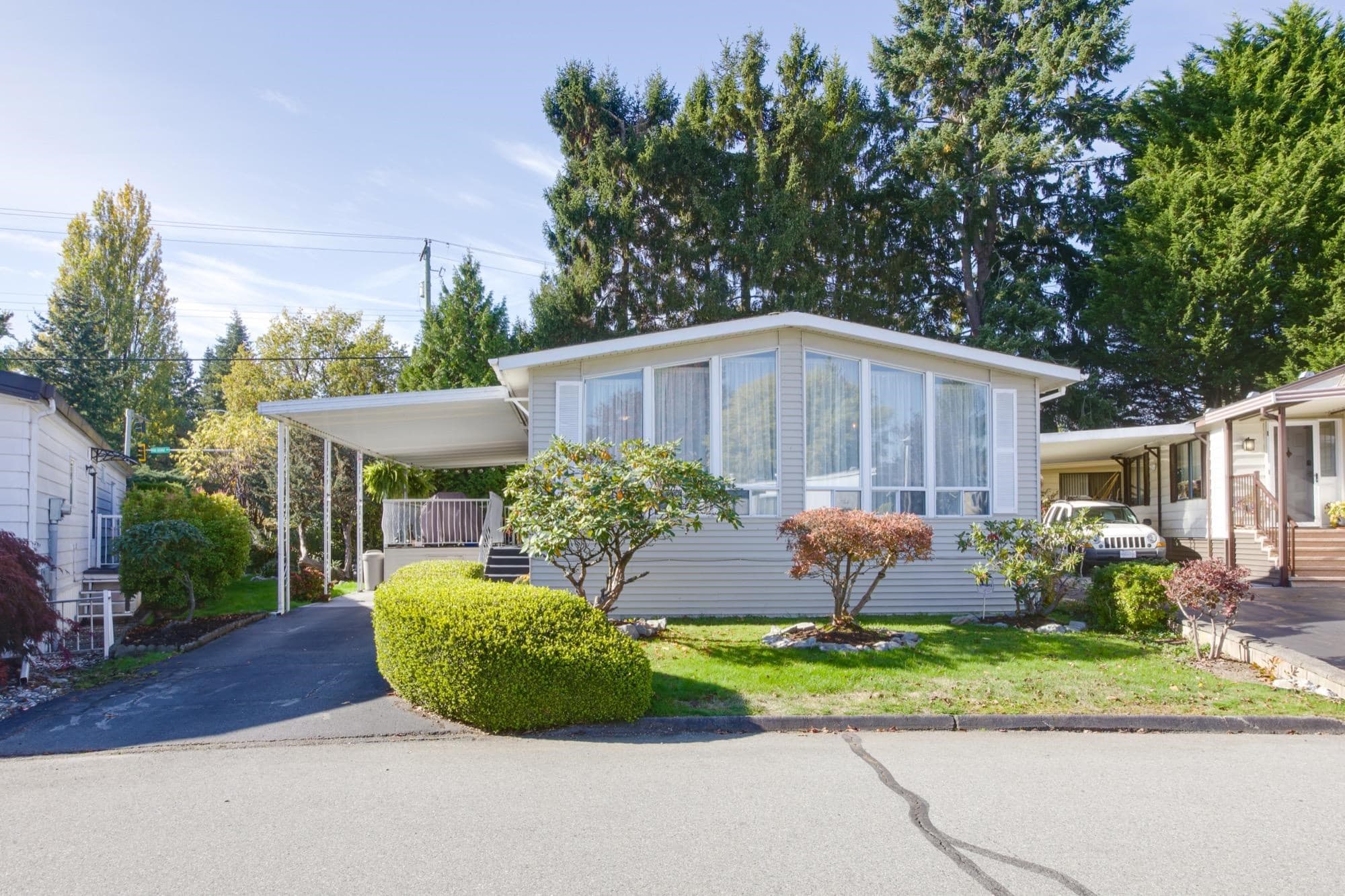 65 - 15875 20 Avenue, Surrey