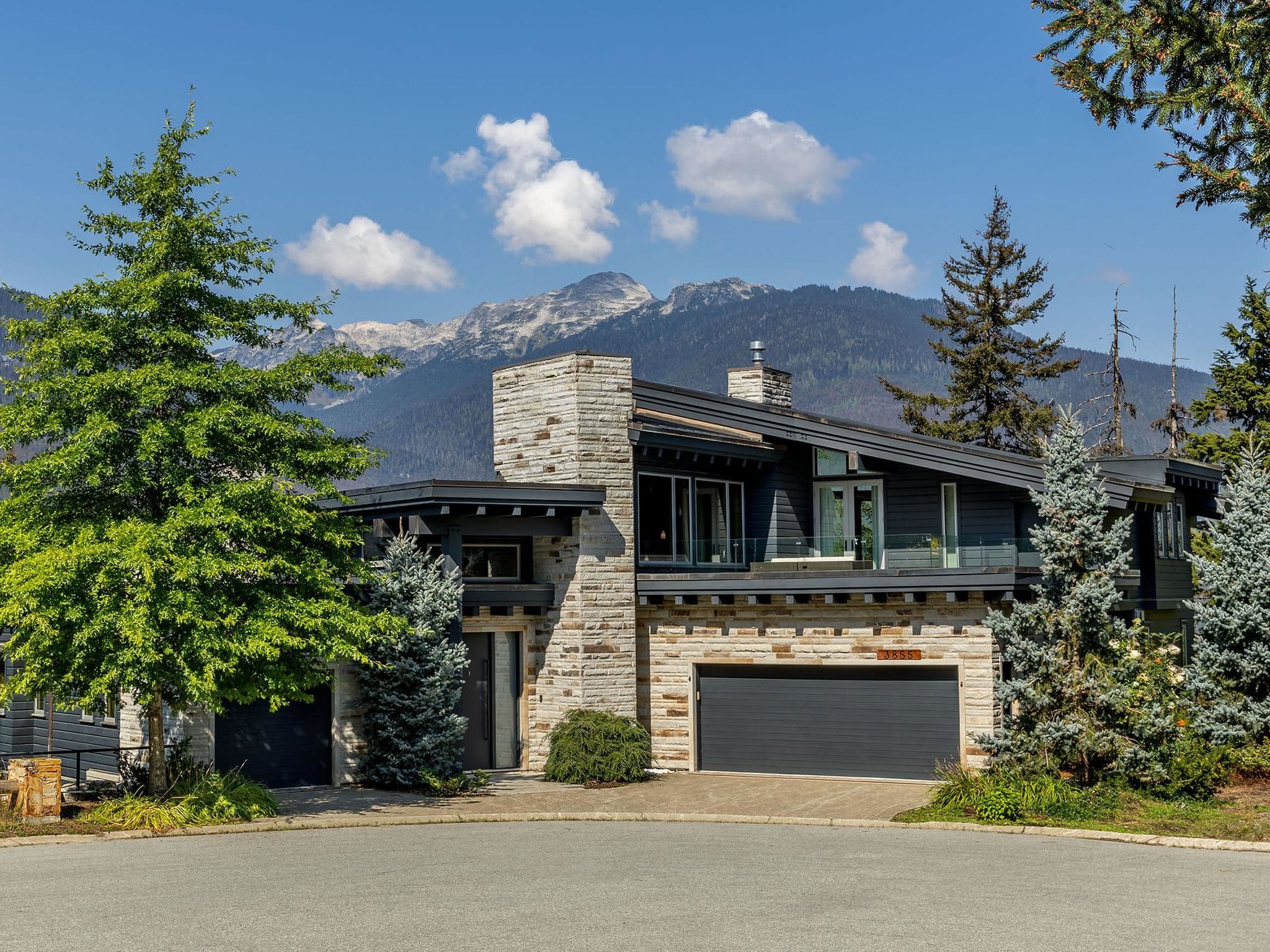 3855 Sunridge Court, Whistler