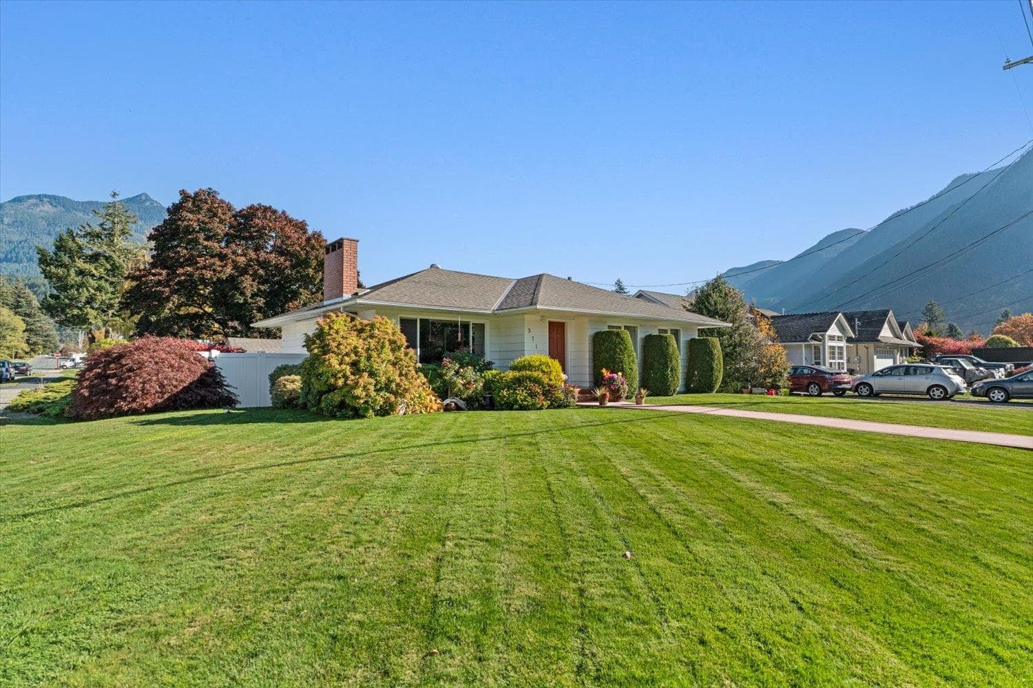 571 4th Avenue, Hope