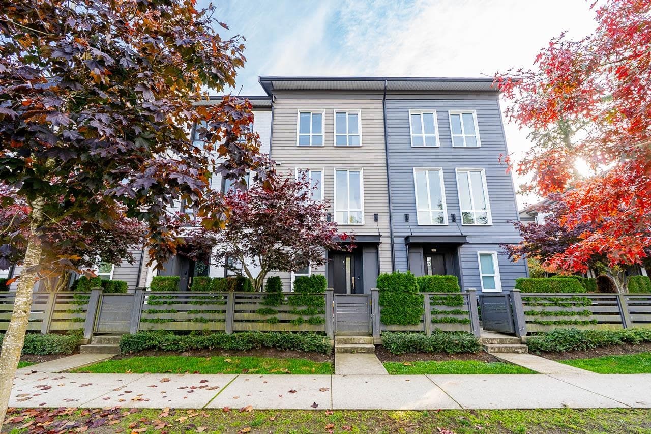 2 - 15938 27 Avenue, Surrey