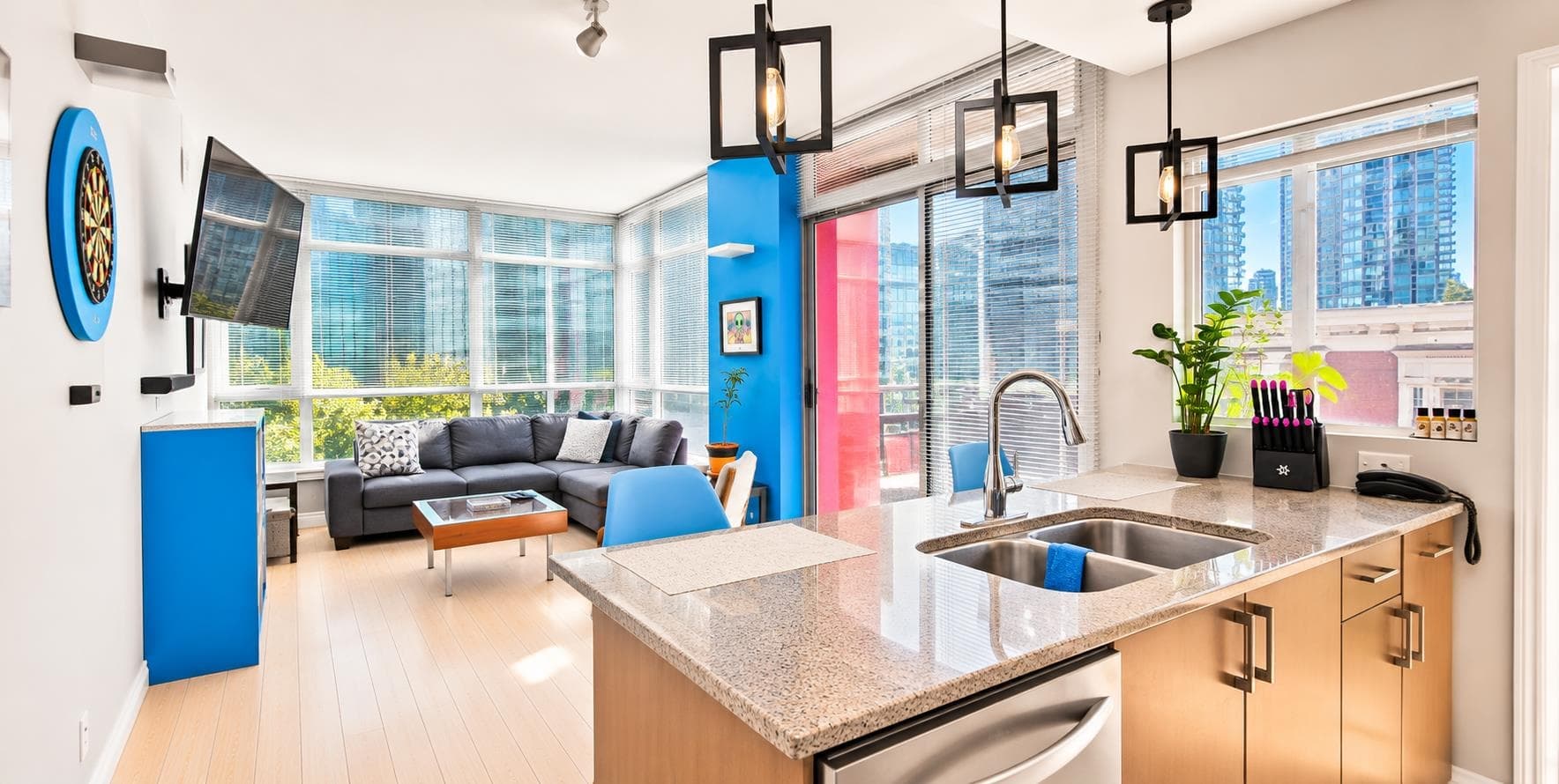 702 - 1211 Melville Street, Vancouver