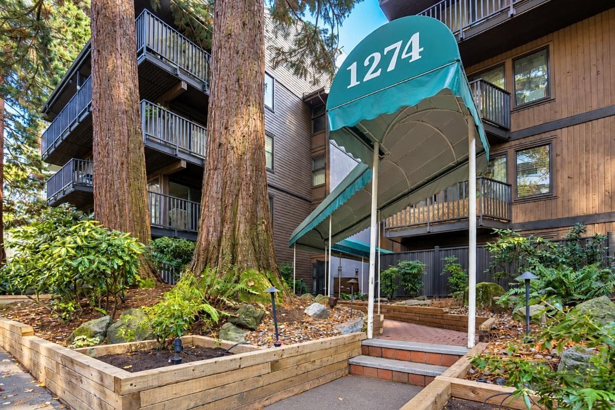 210 - 1274 Barclay Street, Vancouver