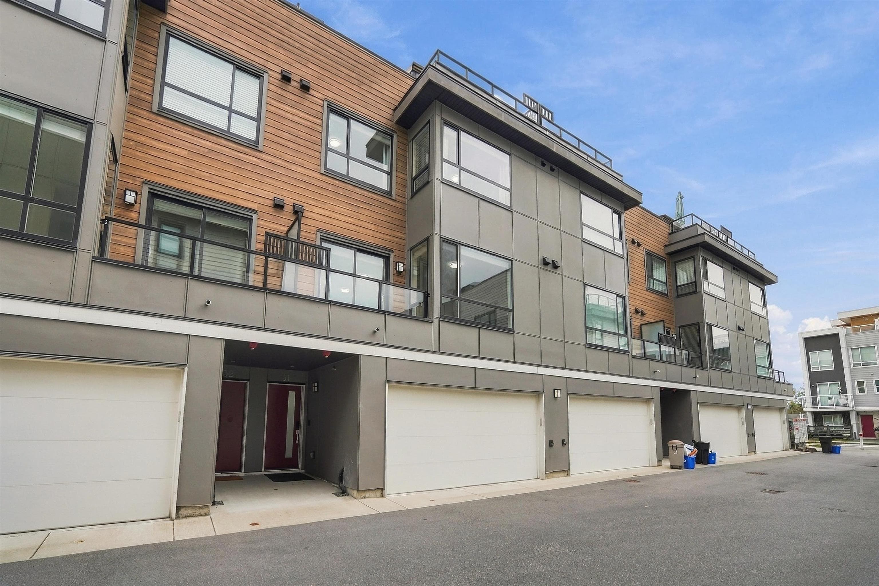 31 - 19631 55a Avenue, Langley