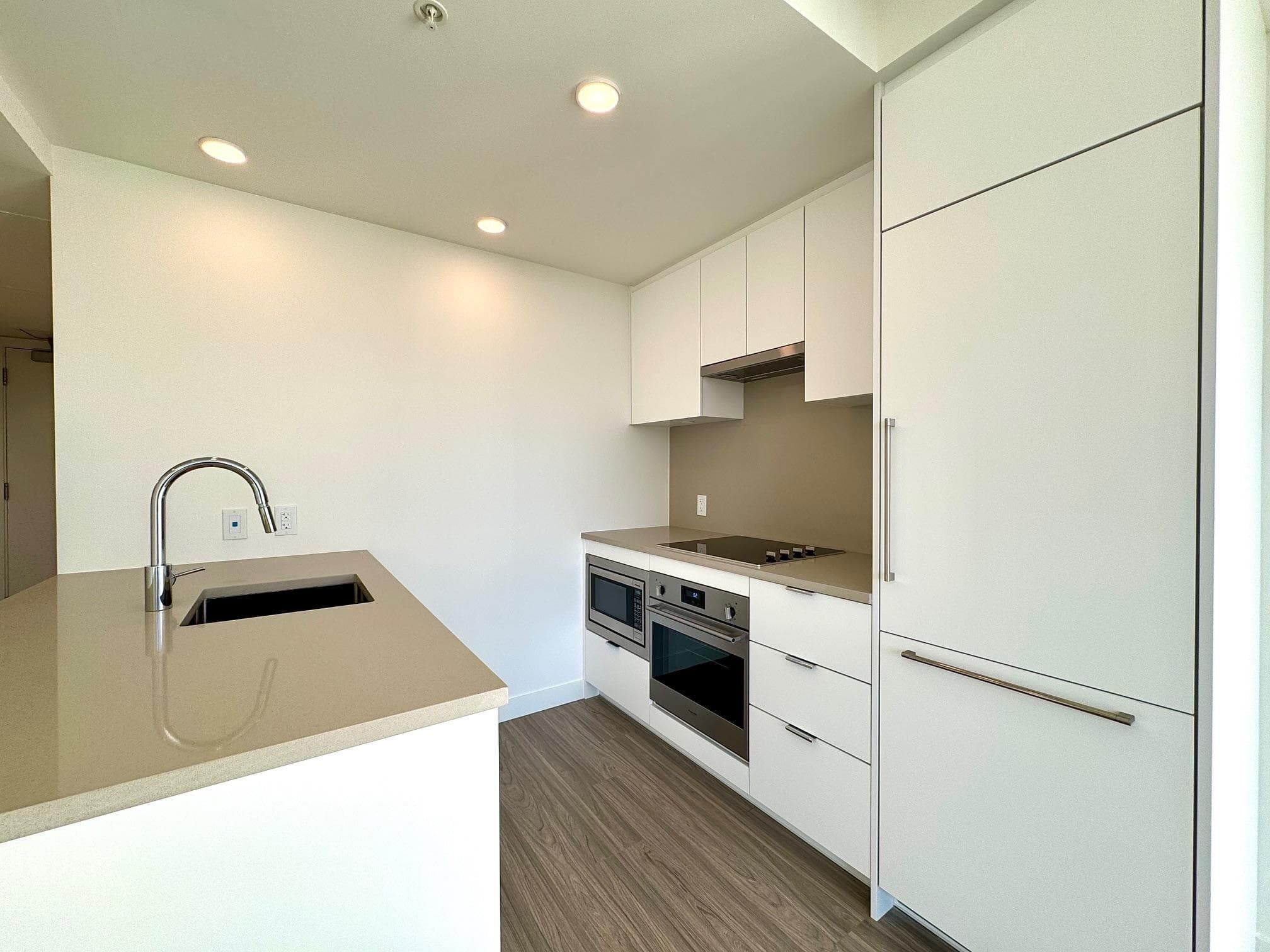1303 - 13675 107 A Avenue, Surrey