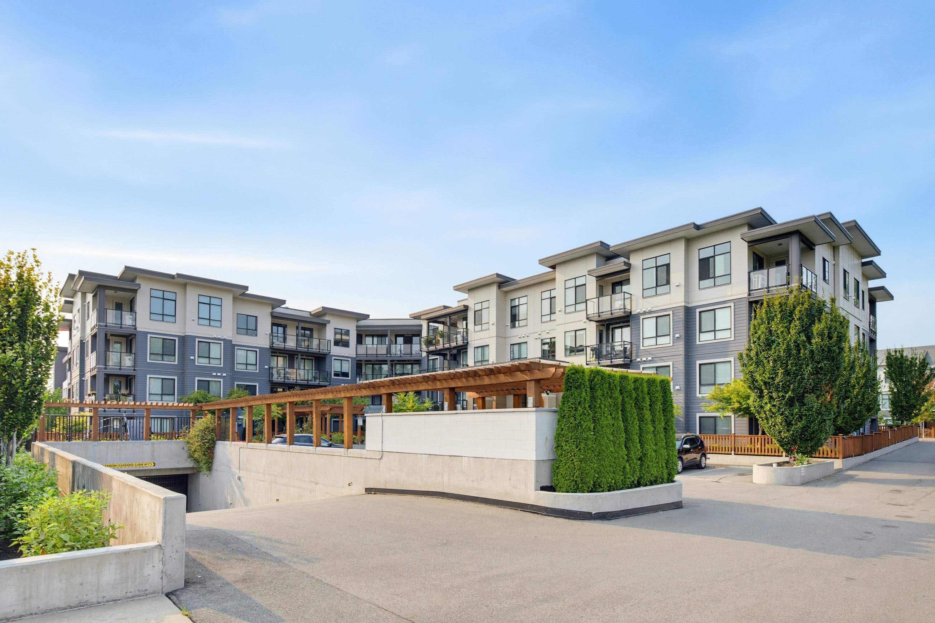 407 - 20356 72b Avenue, Langley