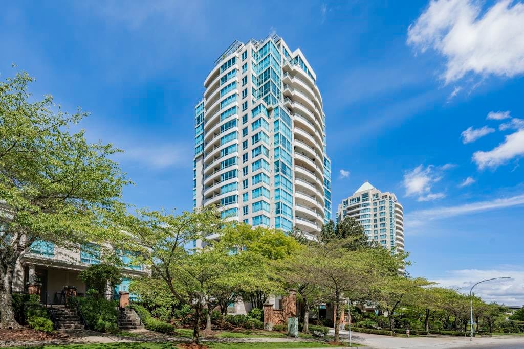 1703 - 6611 Southoaks Crescent, Burnaby