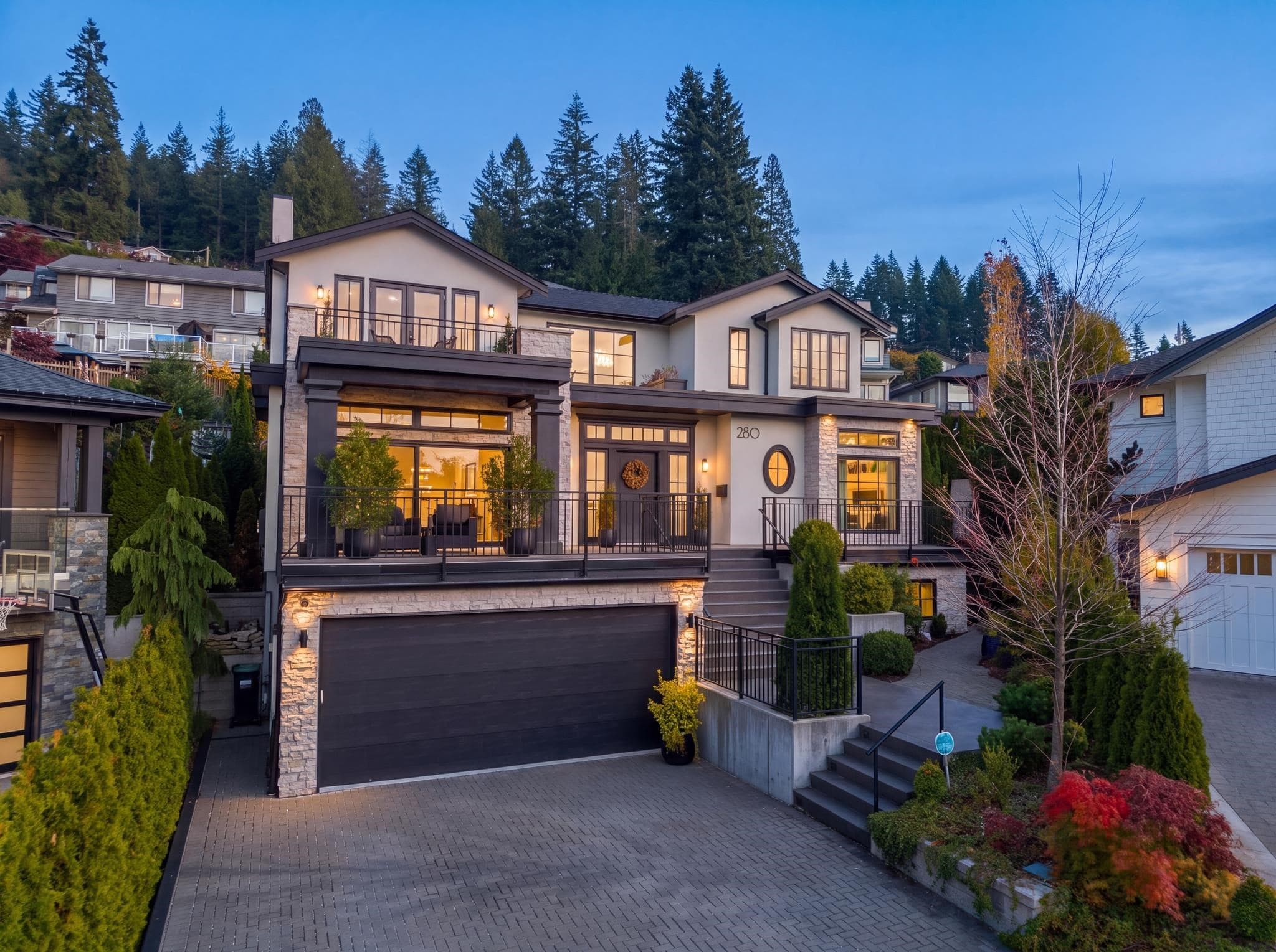280 Monteray Avenue, North Vancouver