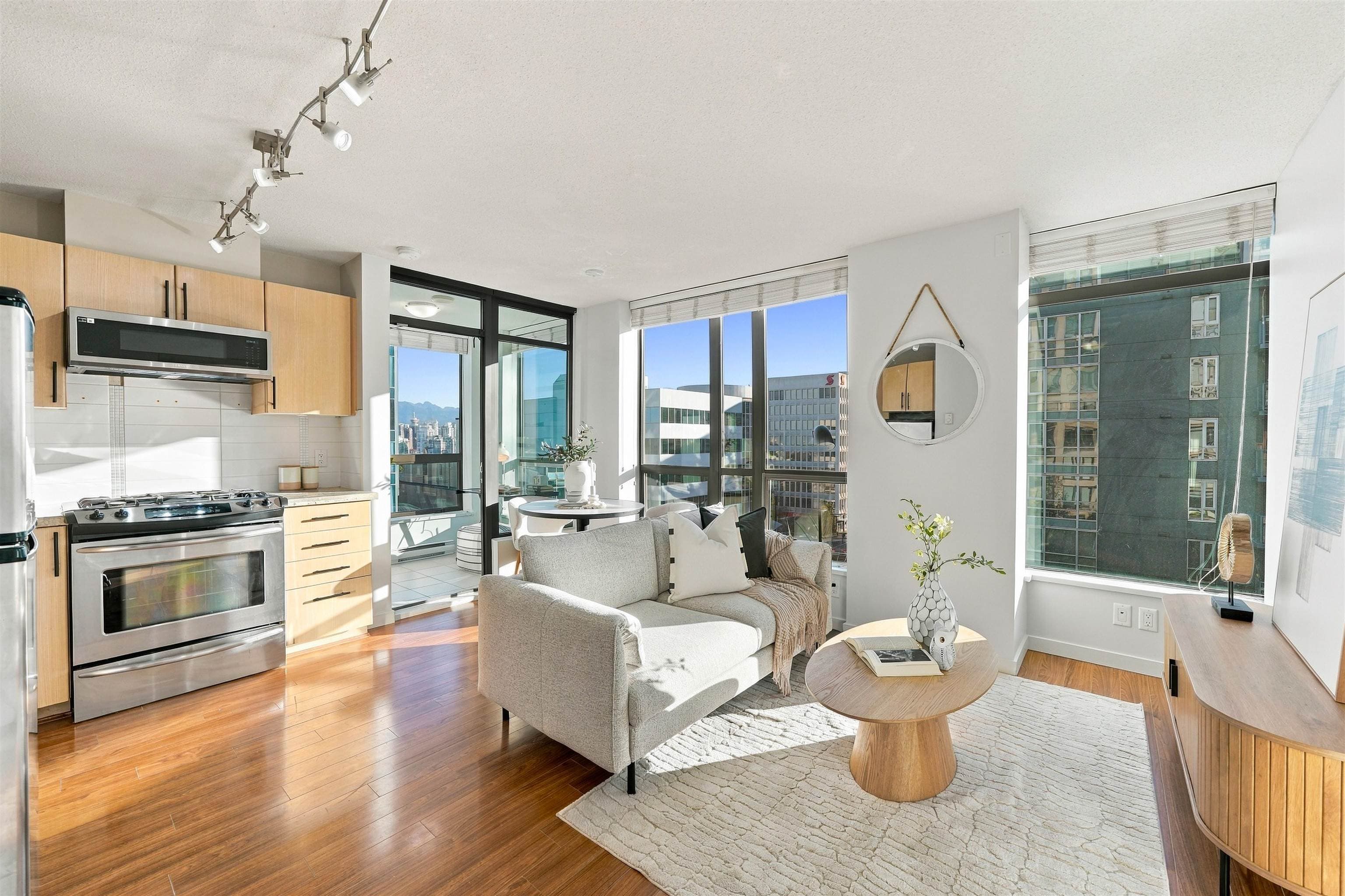 709 - 1068 W Broadway, Vancouver