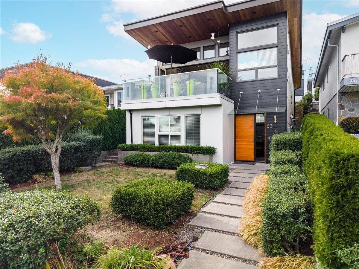 23 Ellesmere Avenue, Burnaby