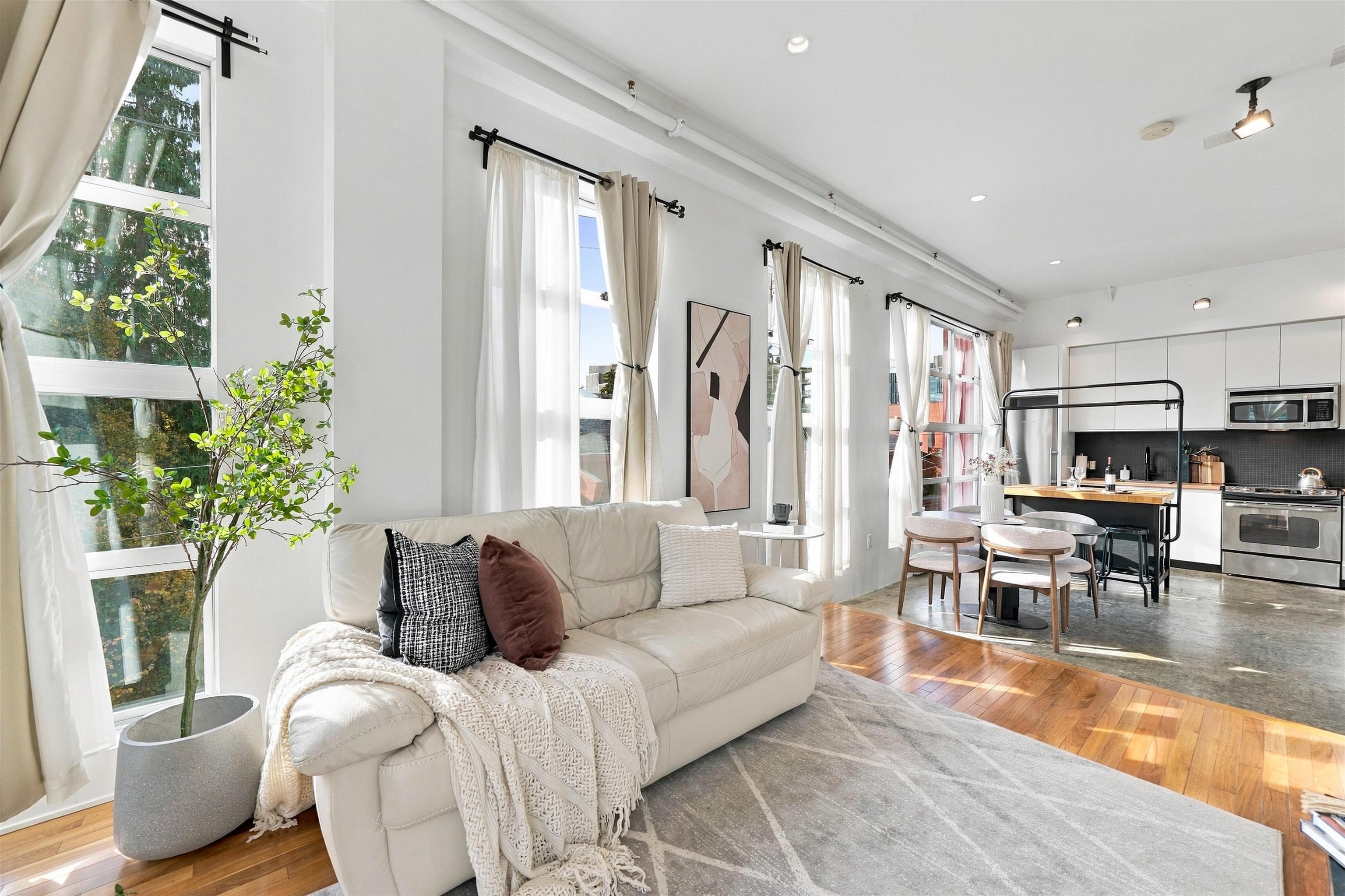 307 - 272 E 4th Avenue, Vancouver