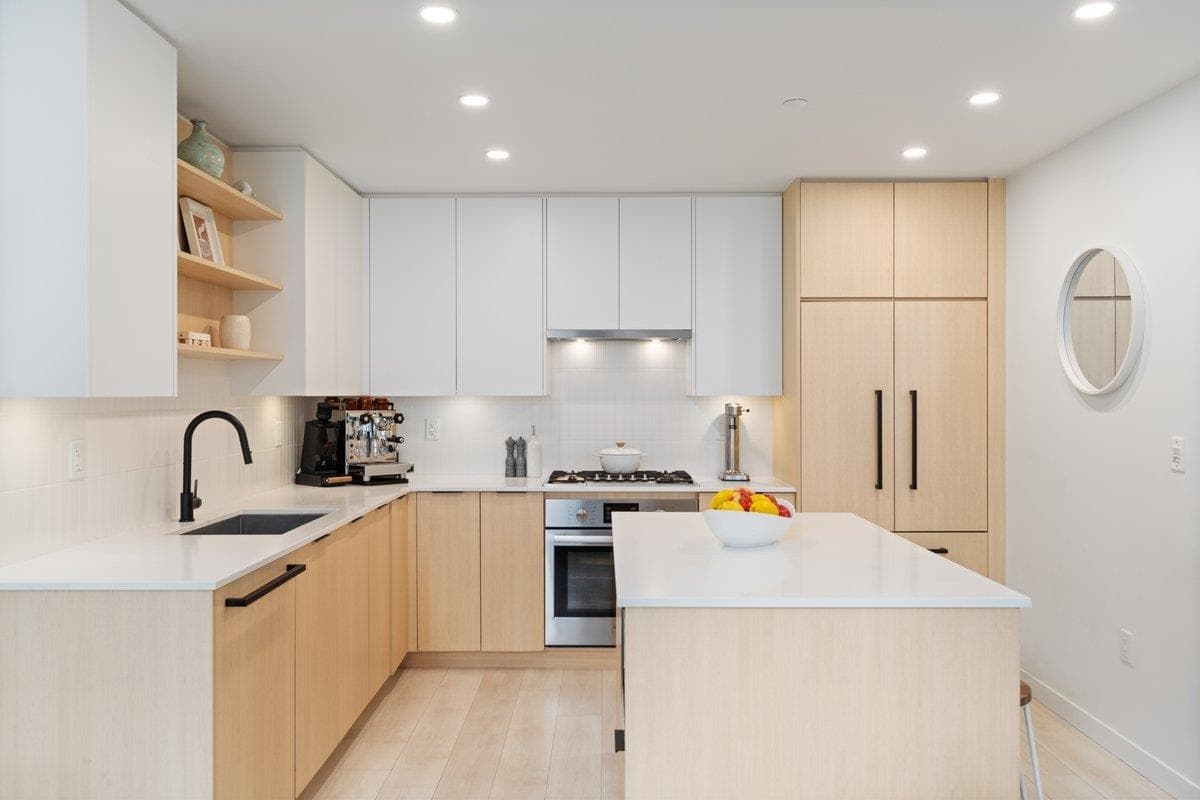218 - 2045 Heritage Park Lane, North Vancouver