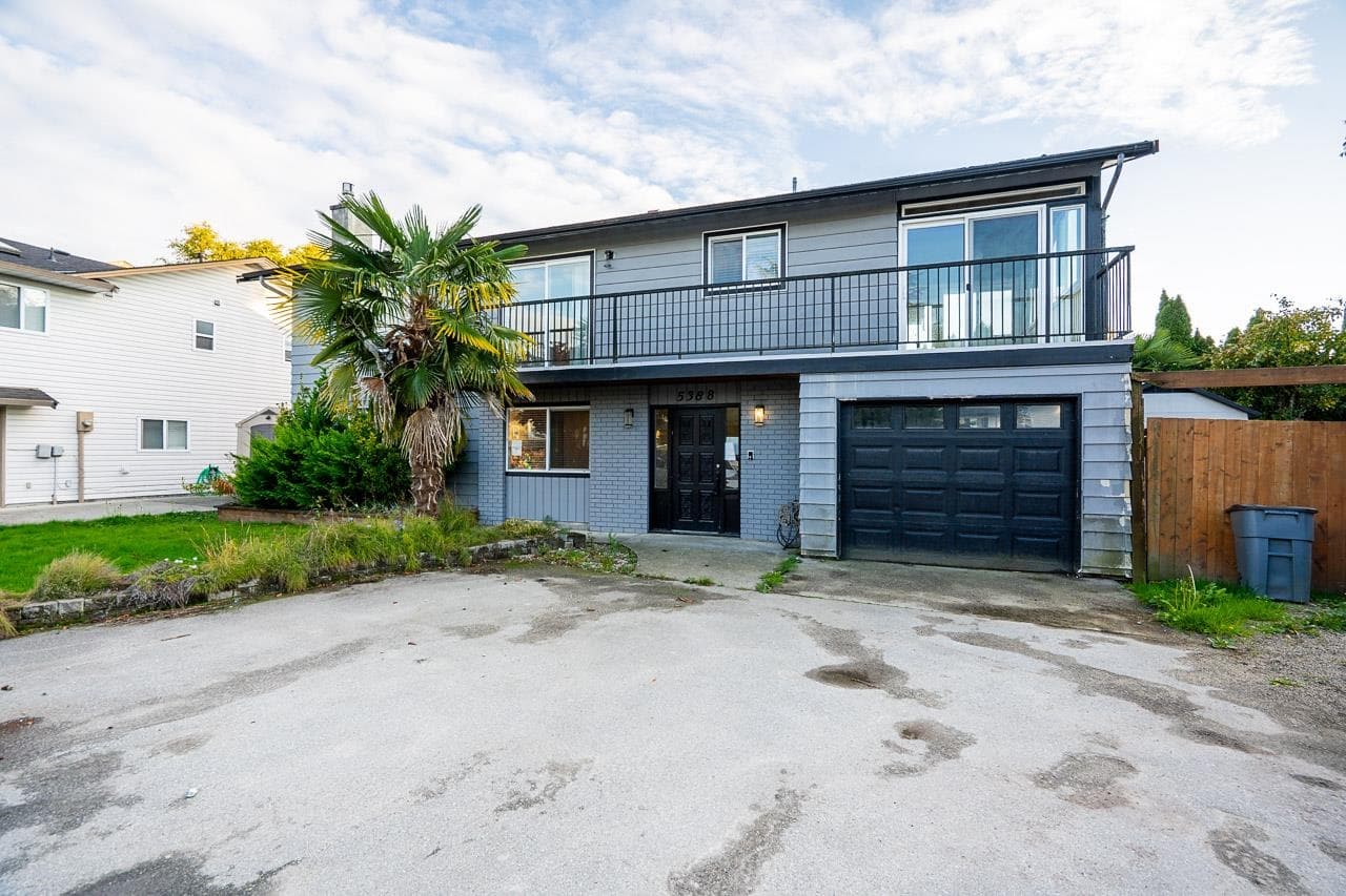 5388 46 Avenue, Delta