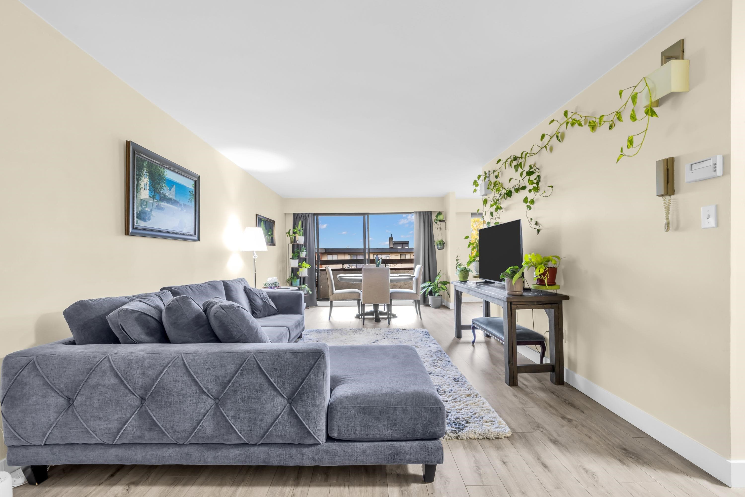 203 - 515 Eleventh Street, New Westminster
