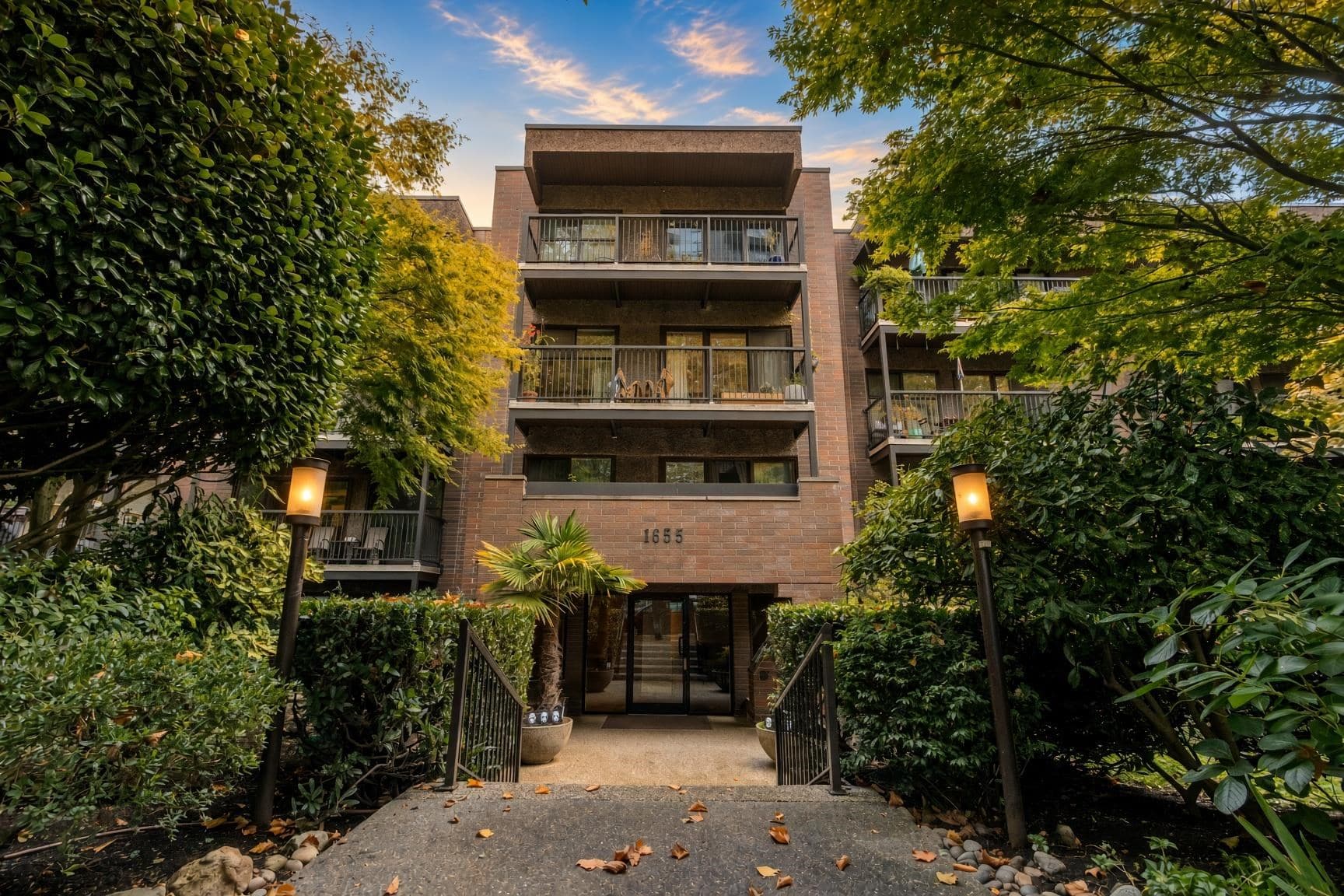 110 - 1655 Nelson Street, Vancouver
