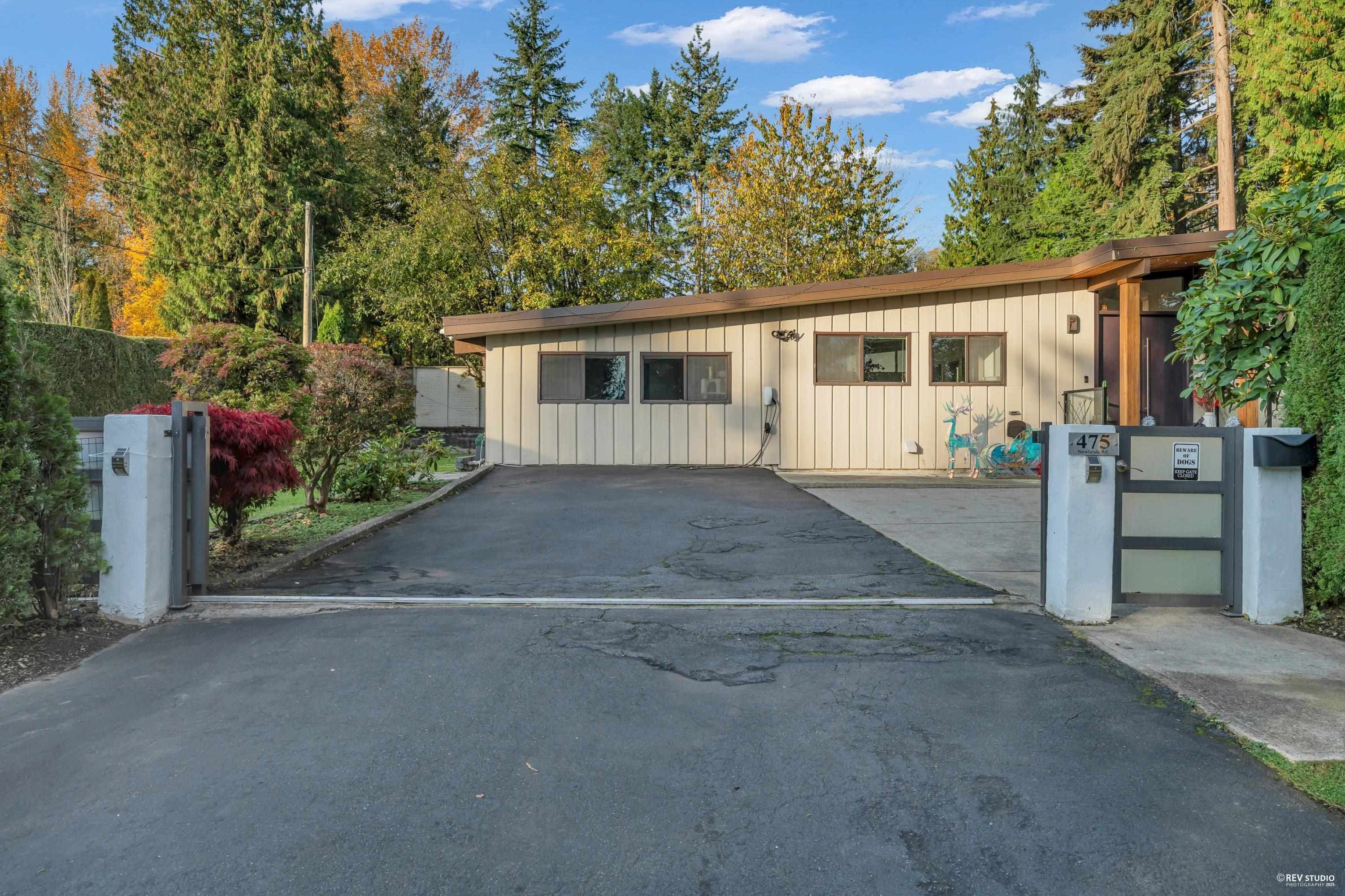 475 Newlands Road, West Vancouver