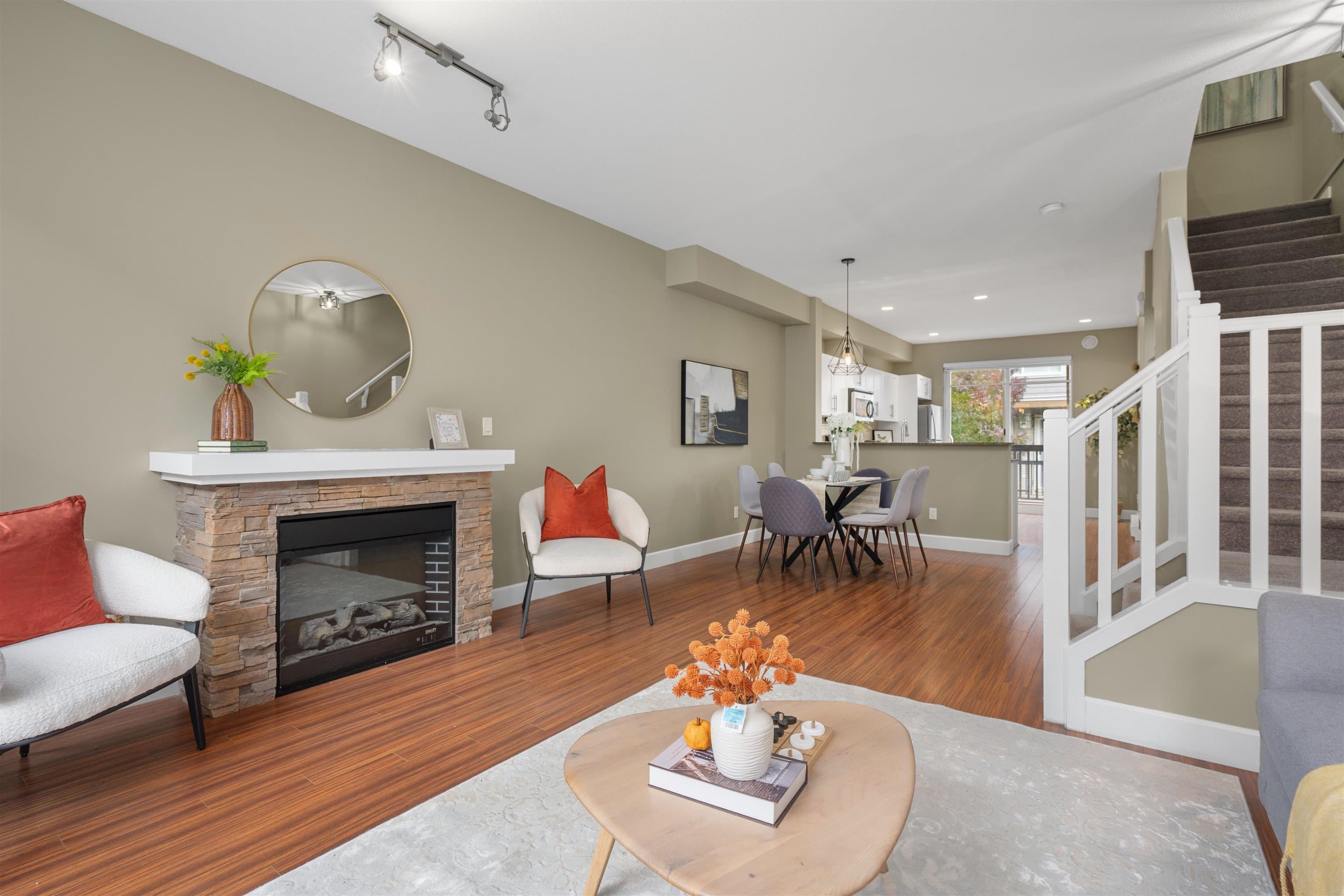80 - 7088 191 Street, Surrey