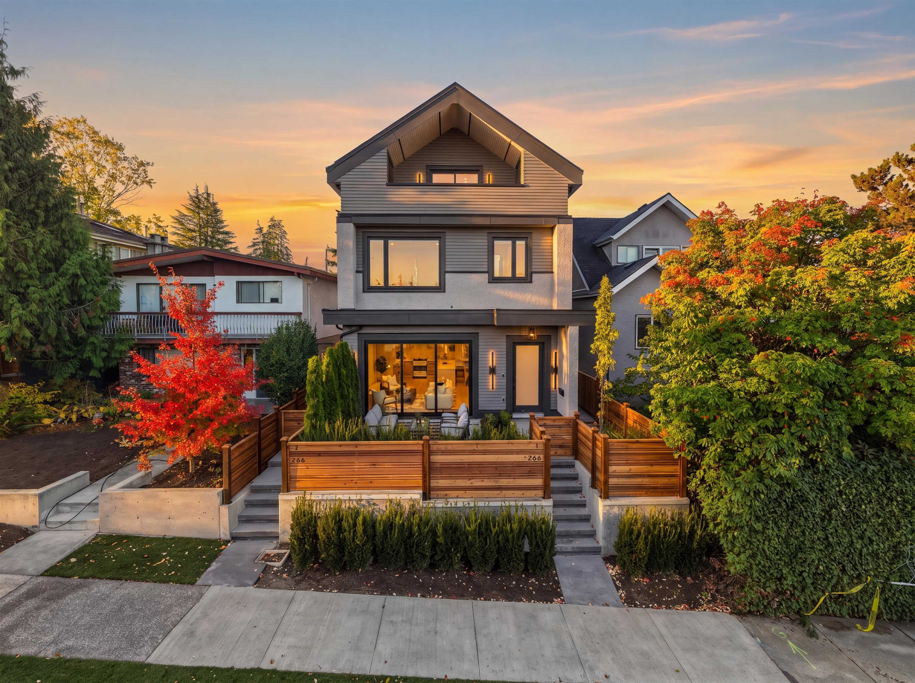1 - 266 E 38 Avenue, Vancouver