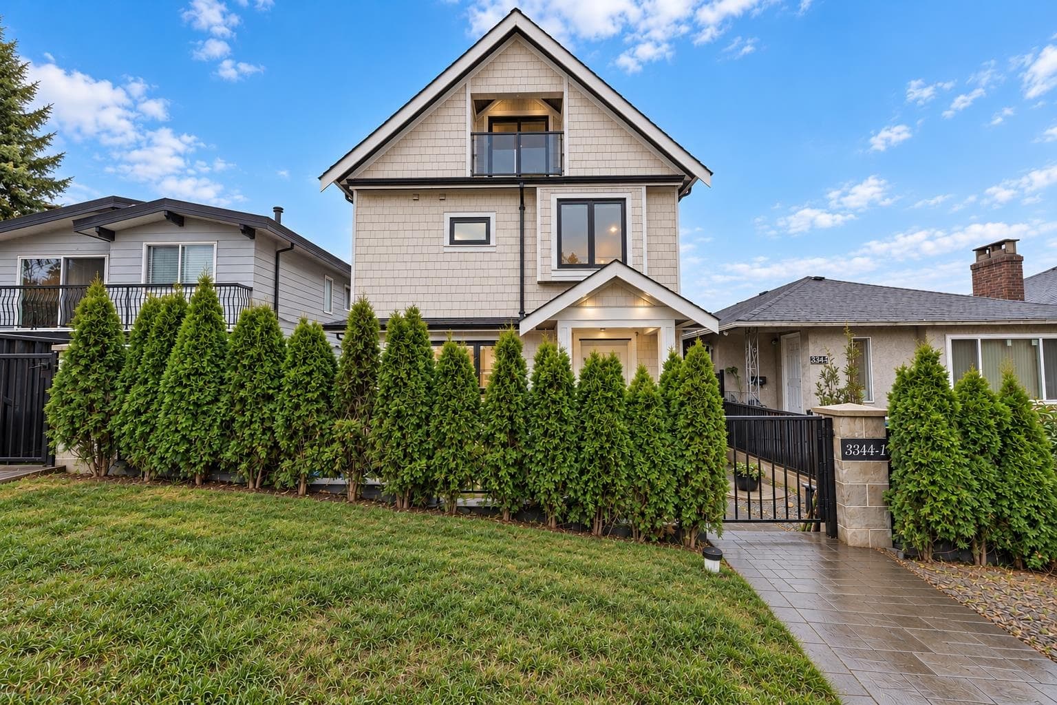 1 - 3344 Adanac Street, Vancouver