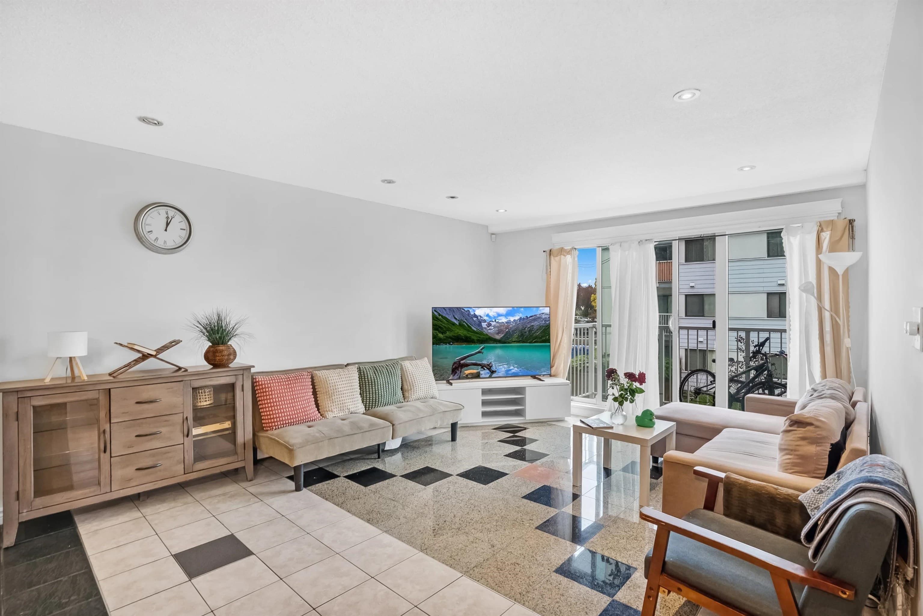 205 - 7220 Lindsay Road, Richmond