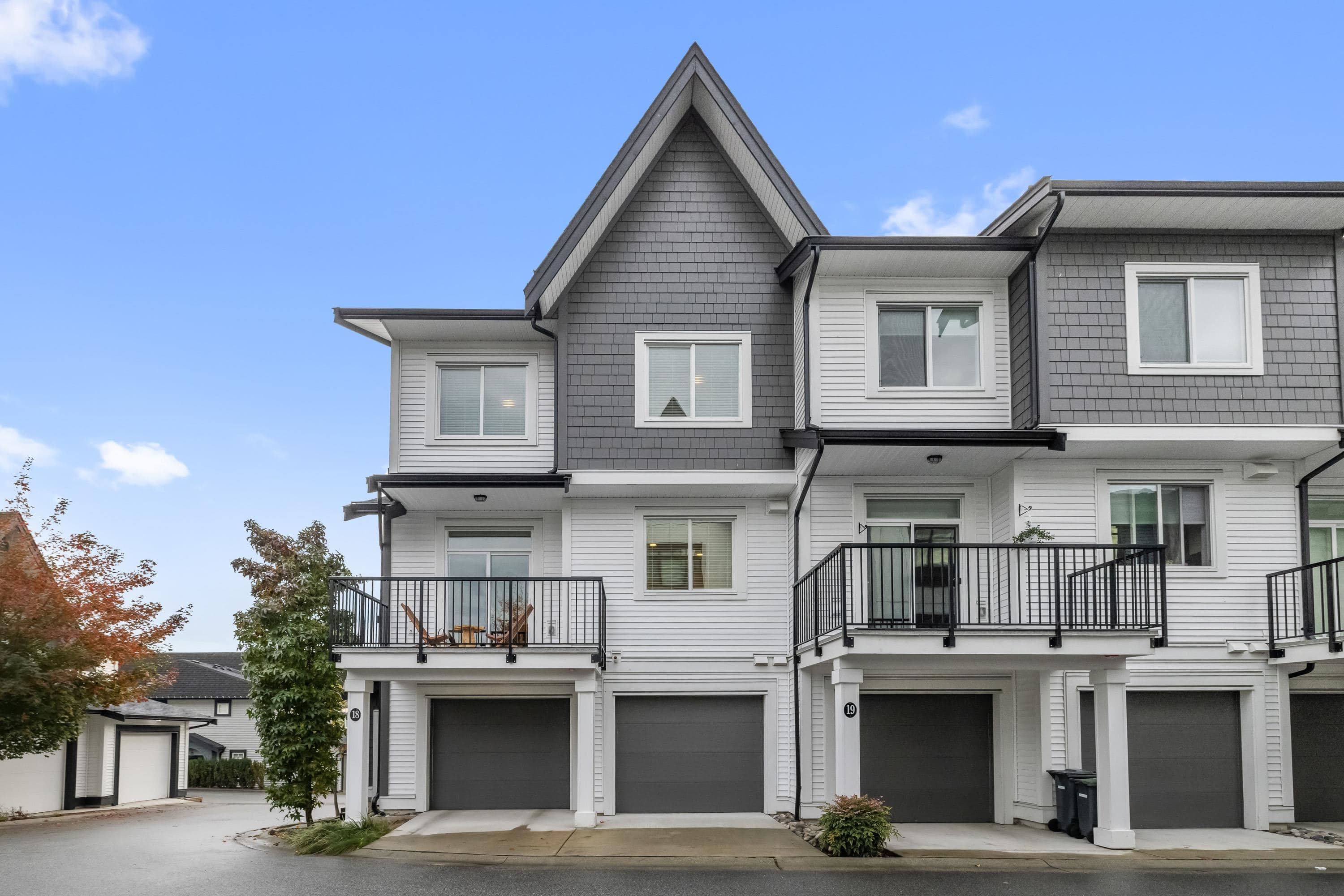 18 - 6897 201 Street, Langley
