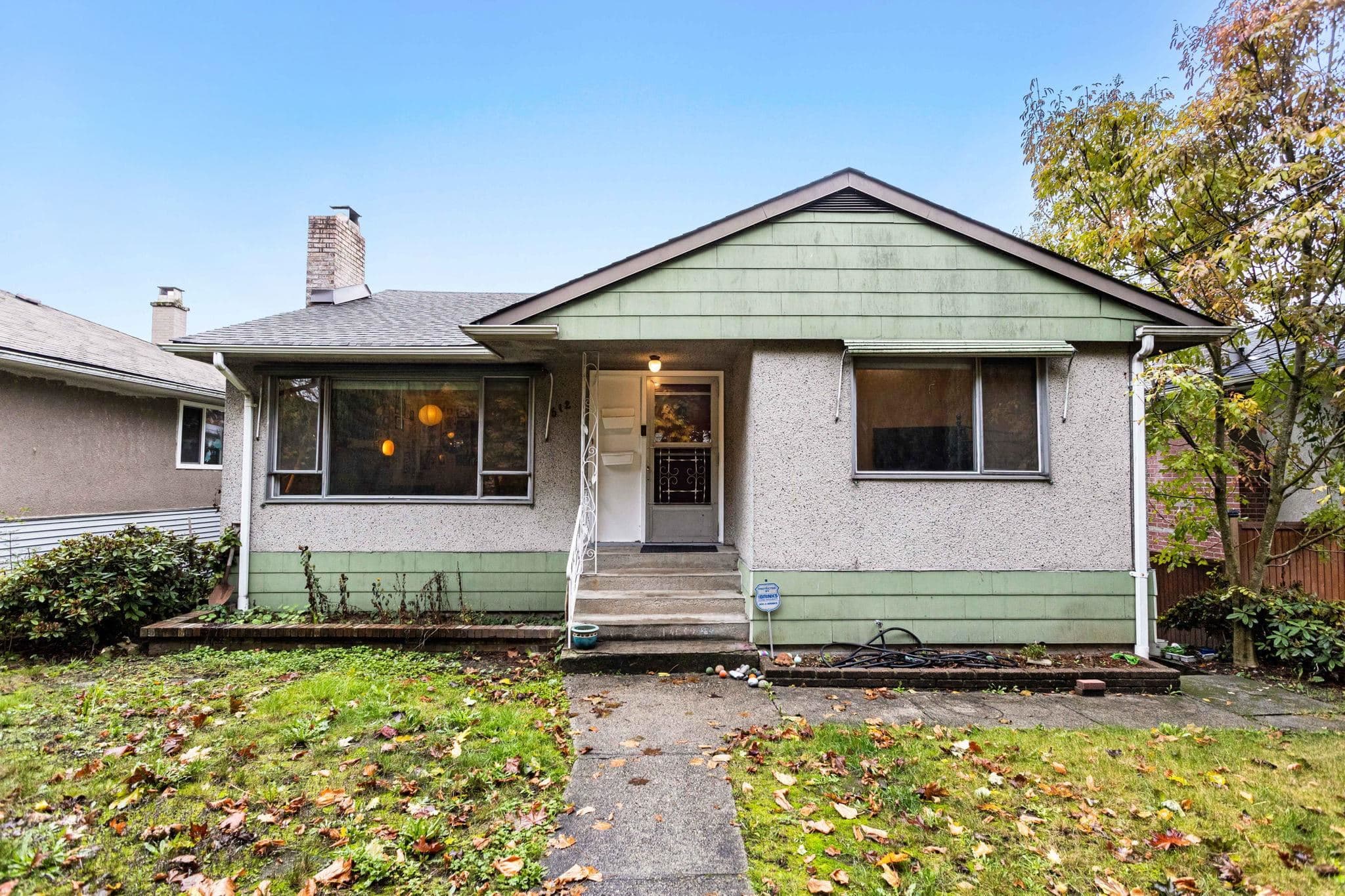 512 Garrett Street, New Westminster