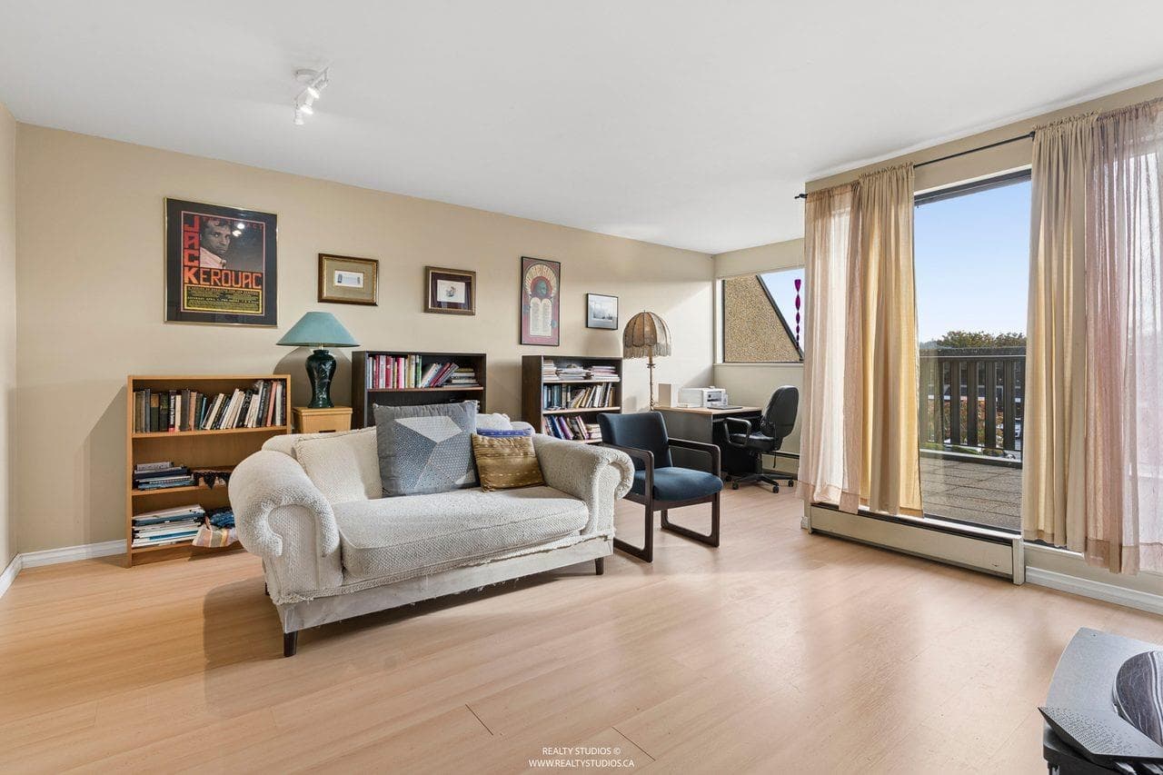 1459 Clyde Avenue, West Vancouver