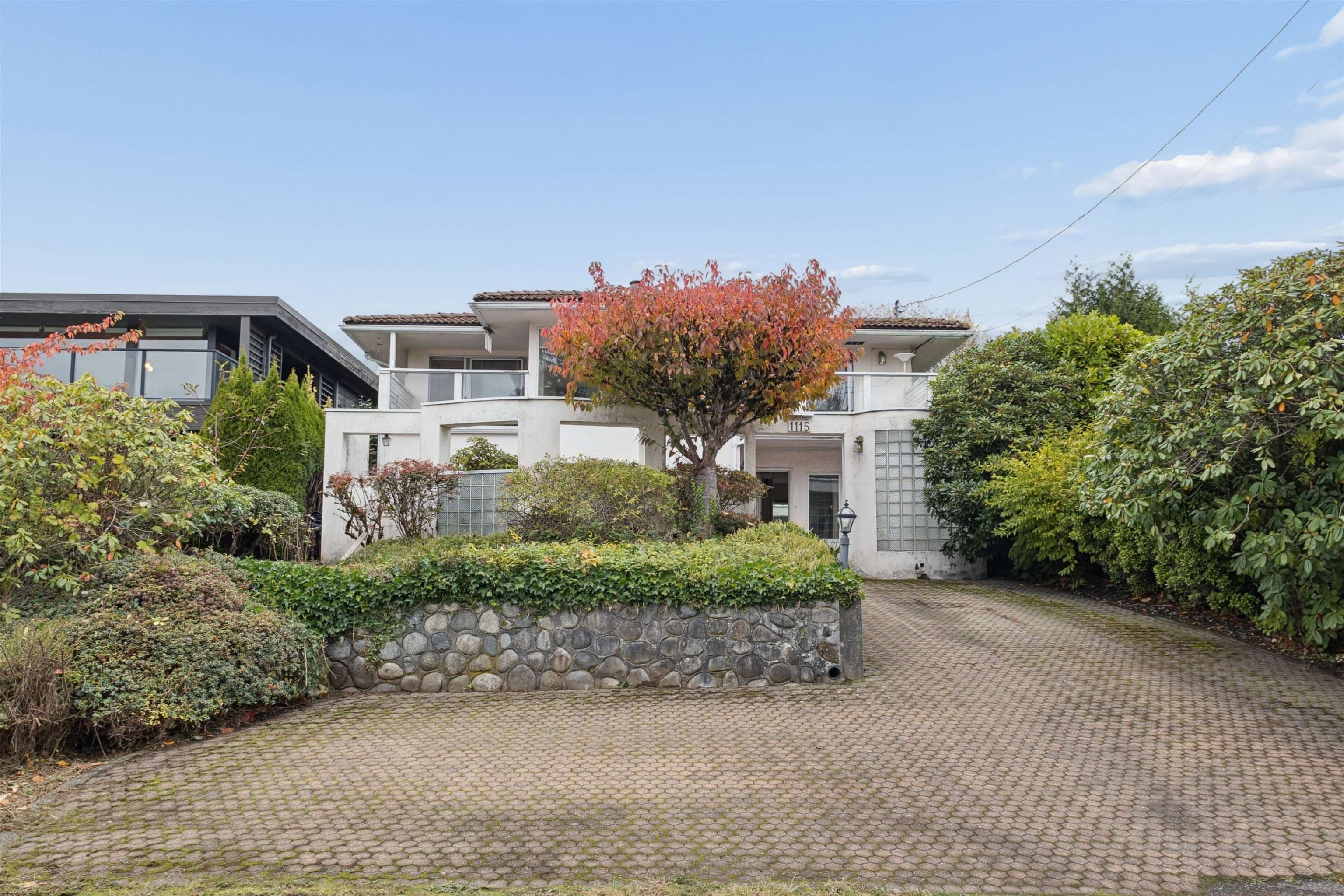 1115 Ottaburn Road, West Vancouver