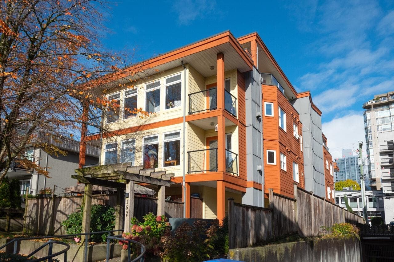 304 - 152 E 12th Street, North Vancouver