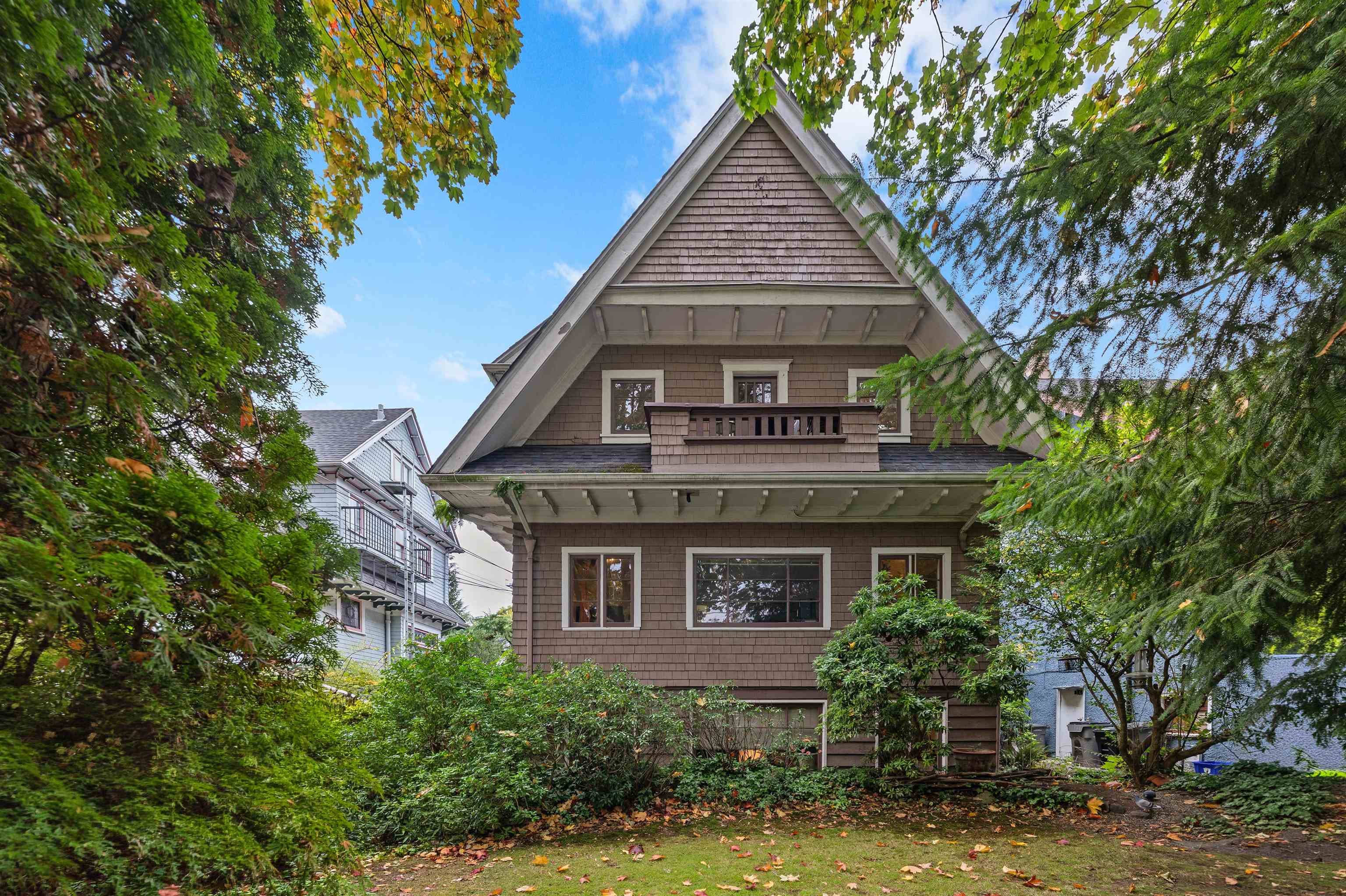 2315 W 6th Avenue, Vancouver