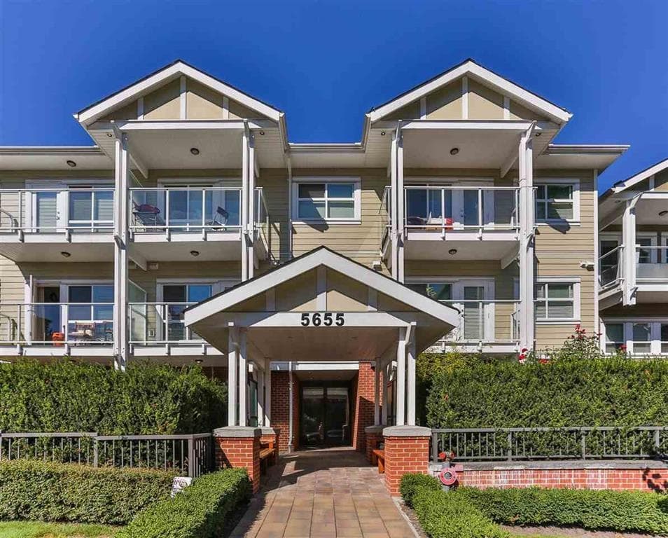 5655 N Inman Avenue, Burnaby