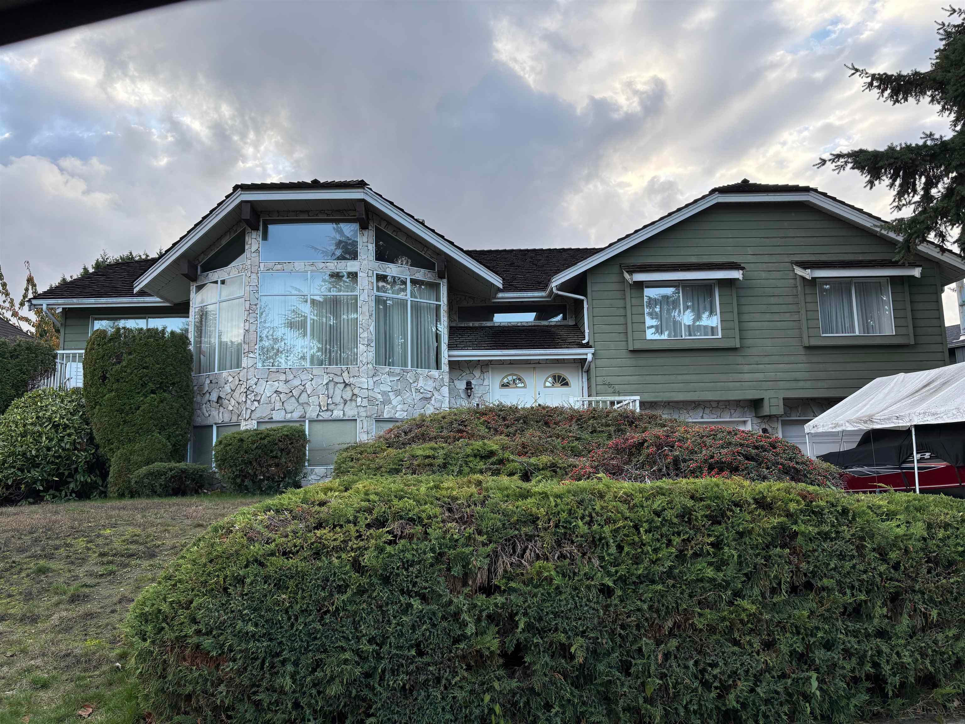 8021 Wiltshire Boulevard, Delta